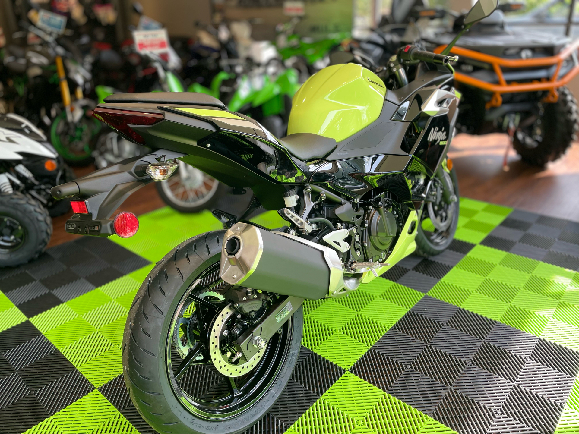 2026 Kawasaki Ninja 500 ABS in Tyngsboro, Massachusetts - Photo 12