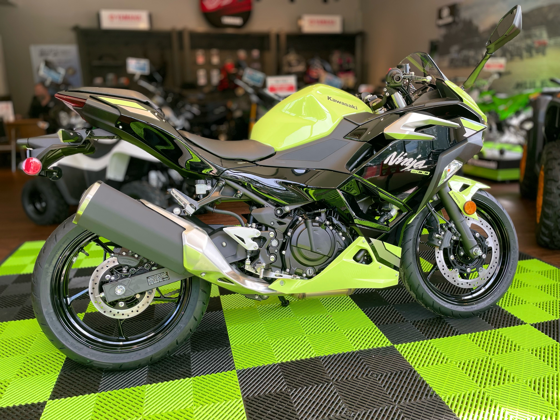2026 Kawasaki Ninja 500 ABS in Tyngsboro, Massachusetts - Photo 13