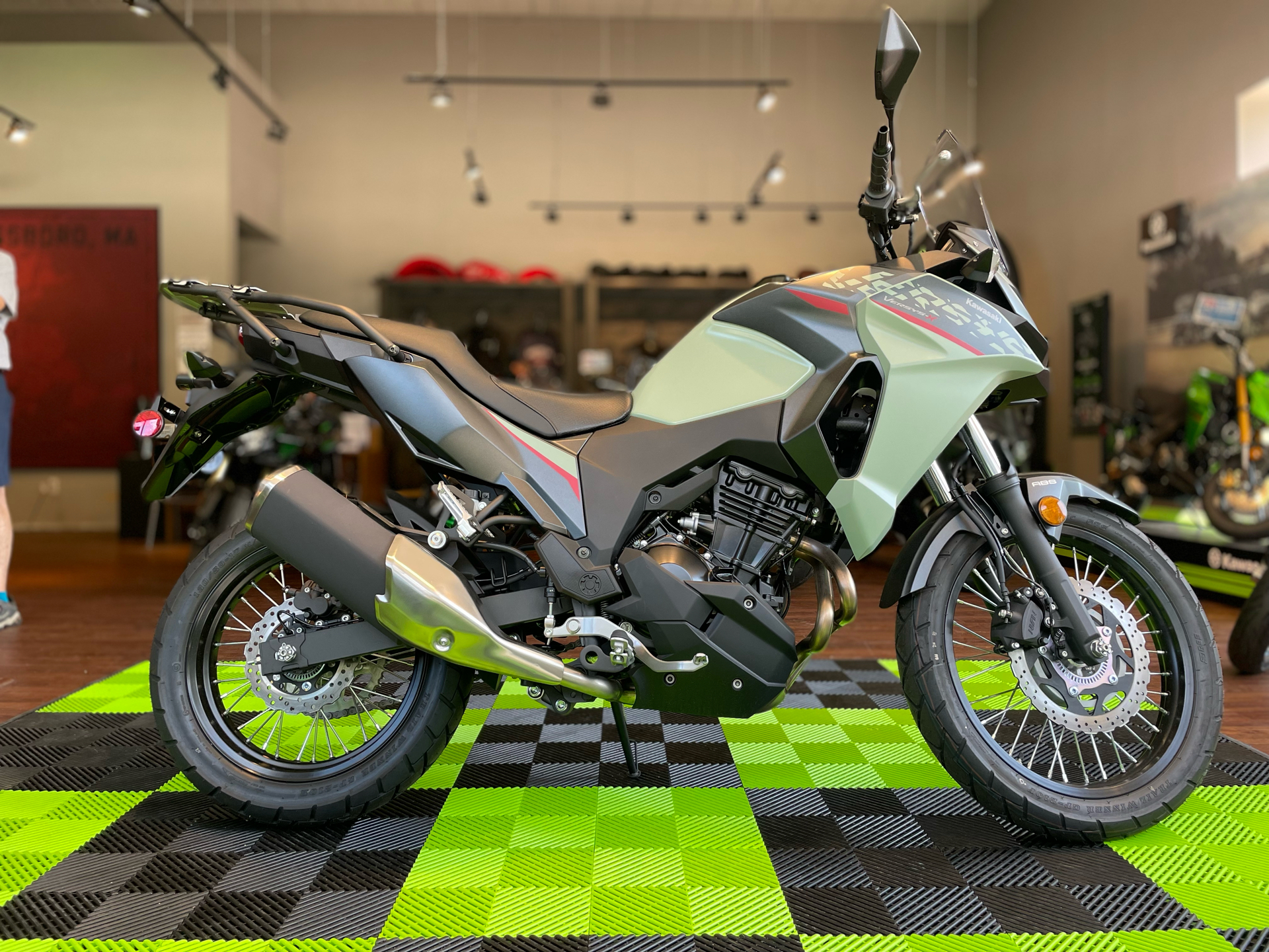 2024 Kawasaki Versys-X 300 ABS in Tyngsboro, Massachusetts - Photo 6