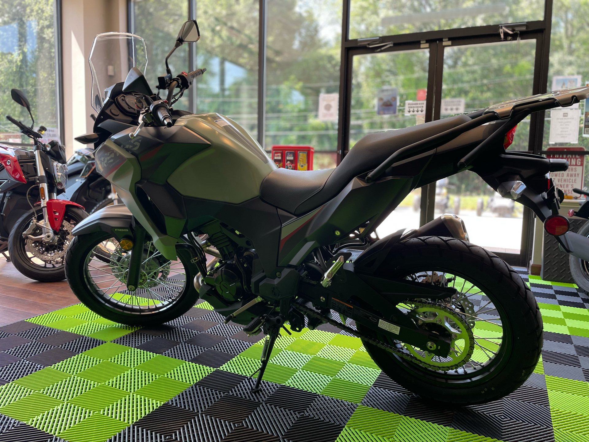 2024 Kawasaki Versys-X 300 ABS in Tyngsboro, Massachusetts - Photo 8