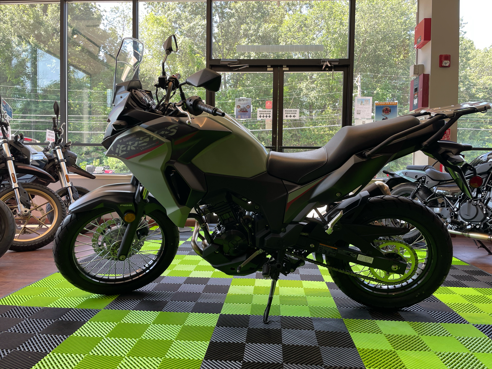 2024 Kawasaki Versys-X 300 ABS in Tyngsboro, Massachusetts - Photo 9