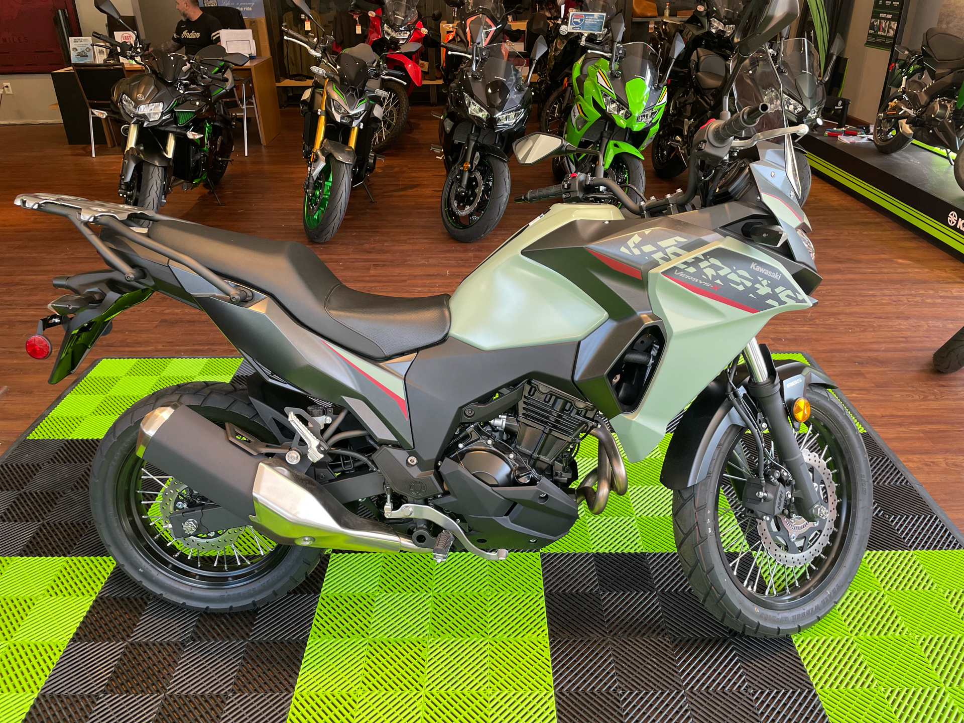 2024 Kawasaki Versys-X 300 ABS in Tyngsboro, Massachusetts - Photo 14