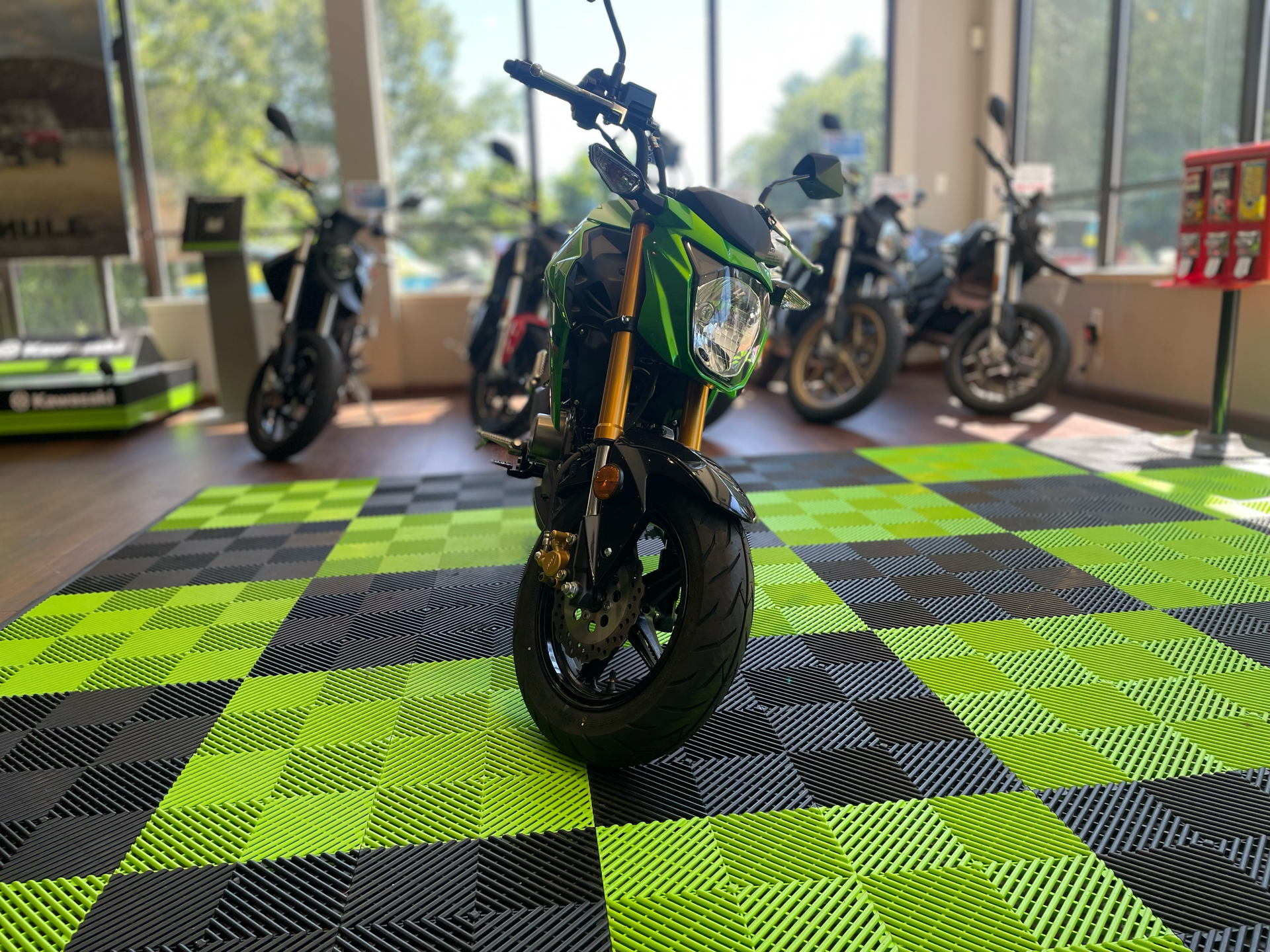 2024 Kawasaki Z125 Pro in Tyngsboro, Massachusetts - Photo 10