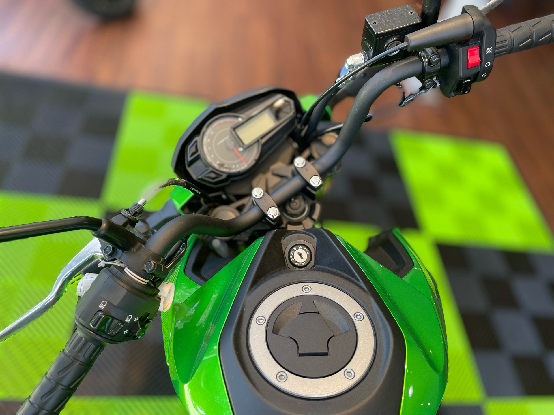 2024 Kawasaki Z125 Pro in Tyngsboro, Massachusetts - Photo 13