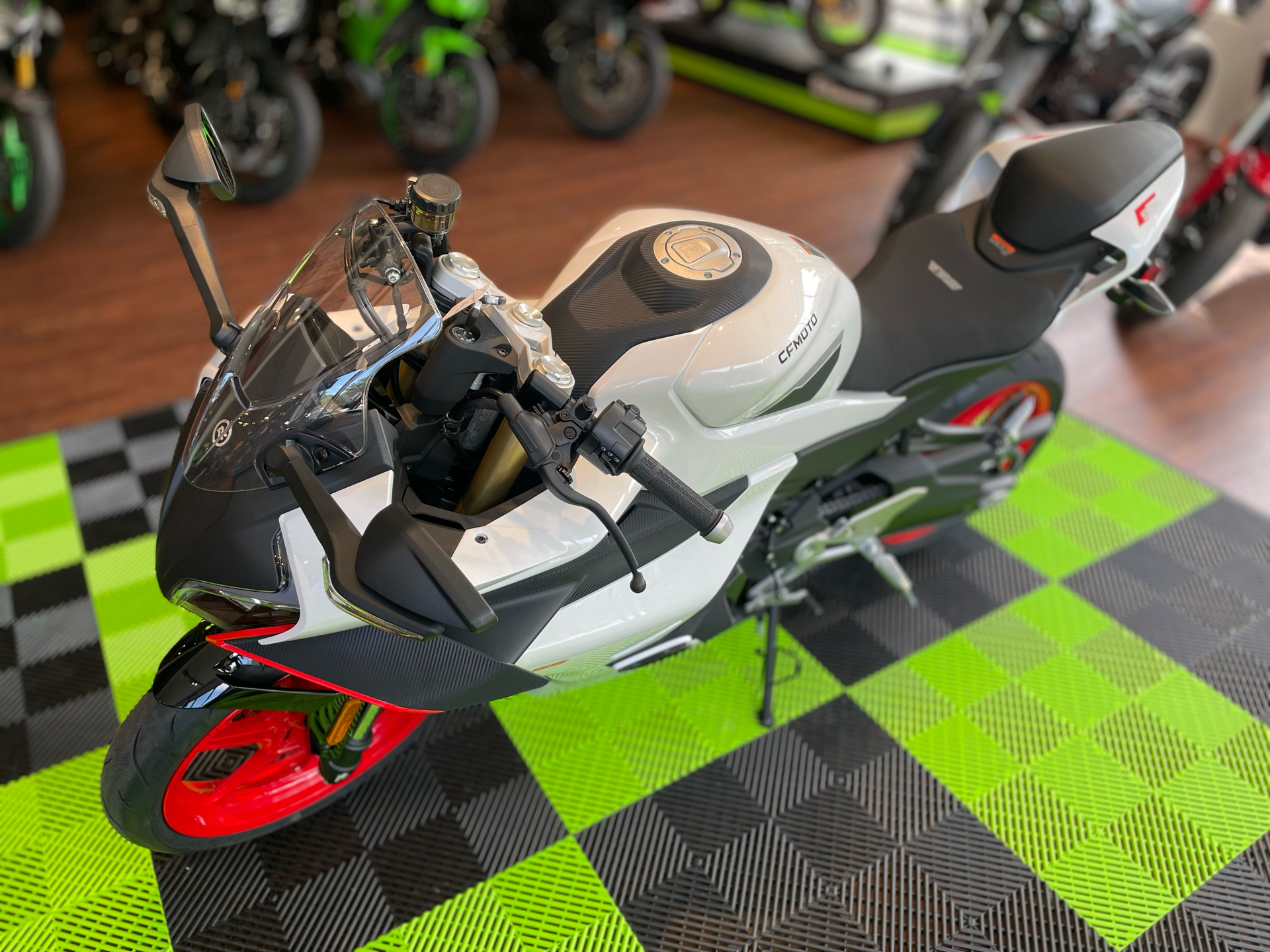 2025 CFMOTO 450SS in Tyngsboro, Massachusetts - Photo 16