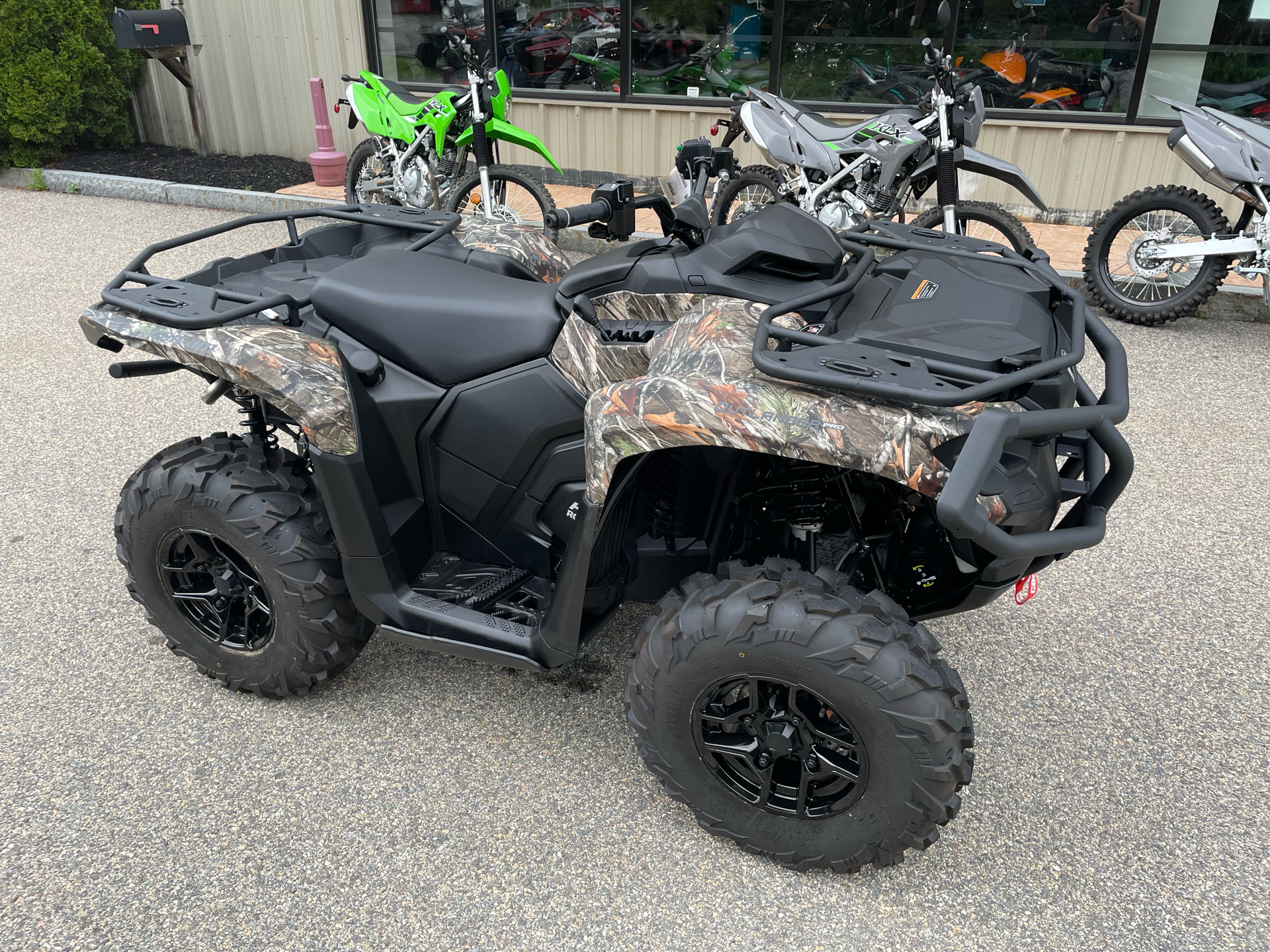 2025 Can-Am Outlander PRO Hunting Edition HD7 in Tyngsboro, Massachusetts - Photo 2