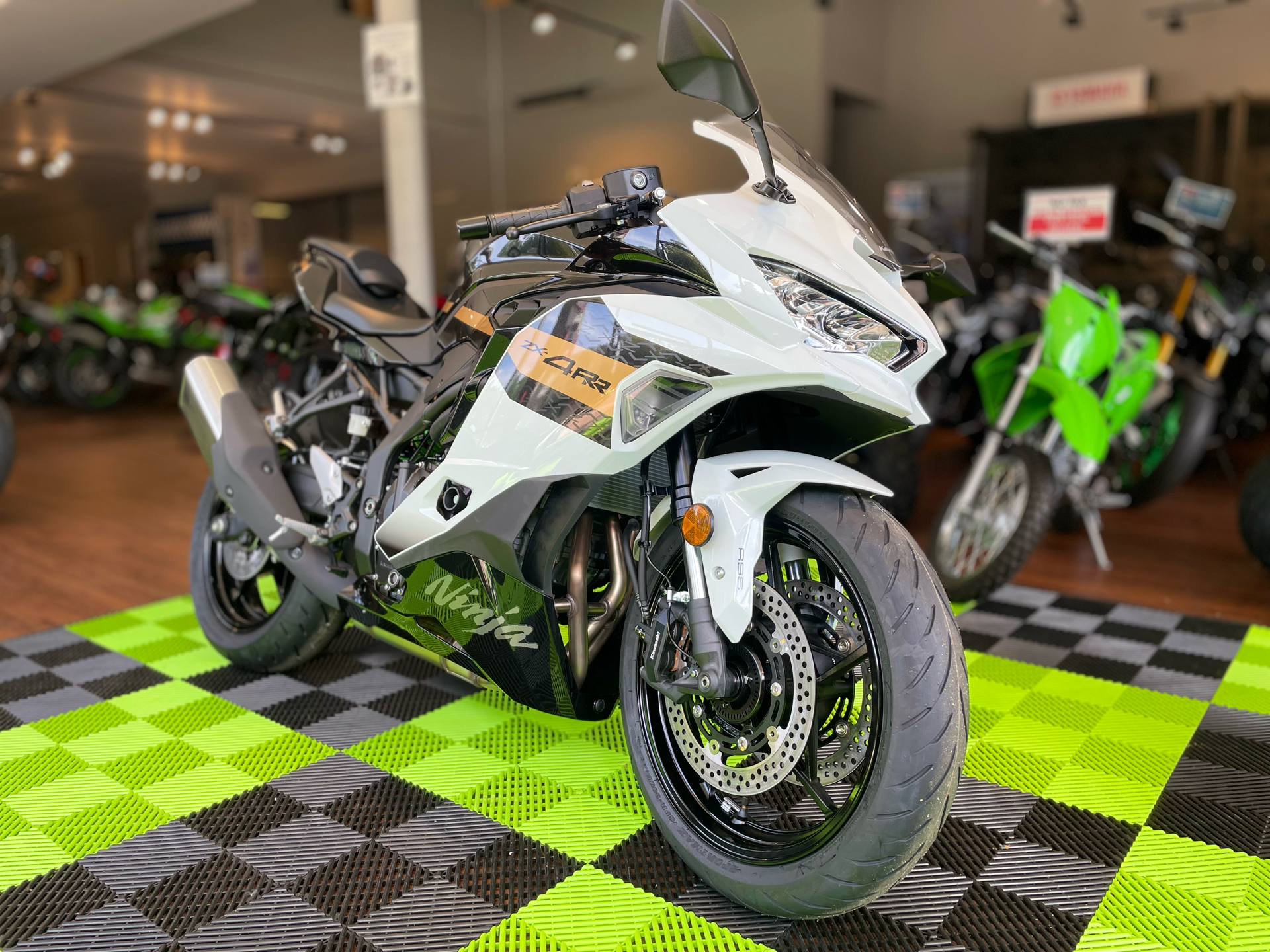 2026 Kawasaki Ninja ZX-4RR ABS in Tyngsboro, Massachusetts - Photo 19