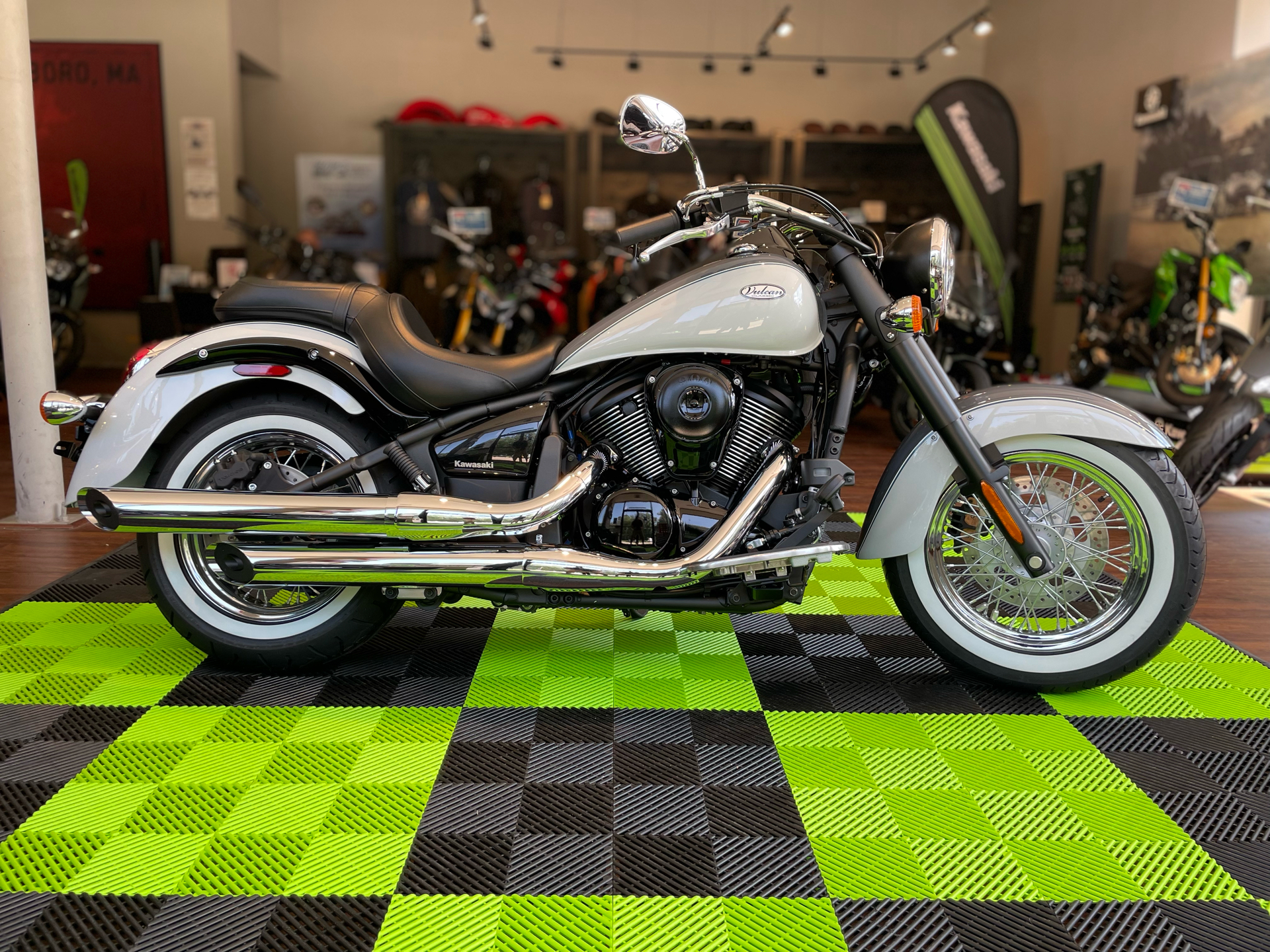 2024 Kawasaki Vulcan 900 Classic in Tyngsboro, Massachusetts - Photo 1