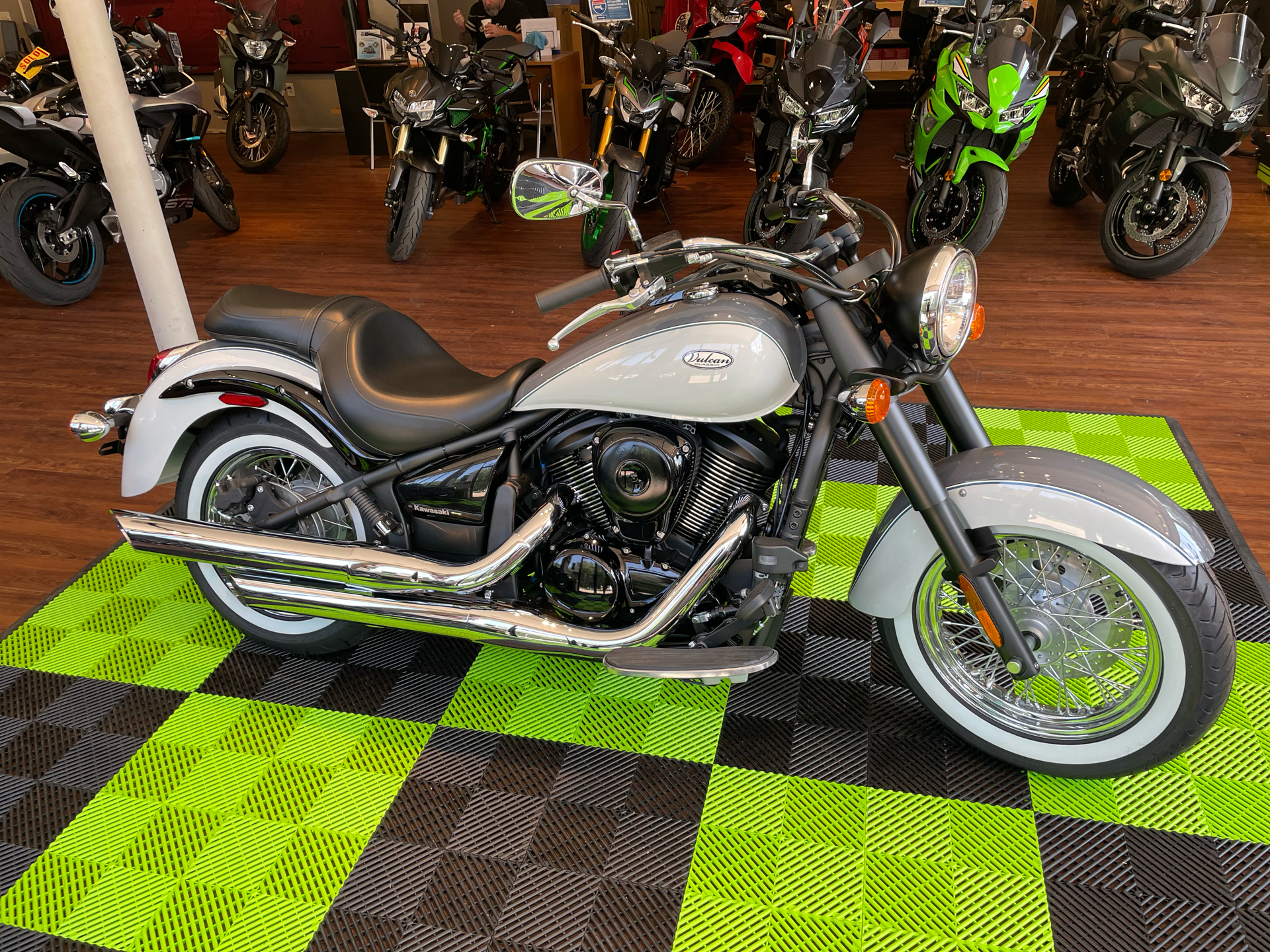 2024 Kawasaki Vulcan 900 Classic in Tyngsboro, Massachusetts - Photo 8