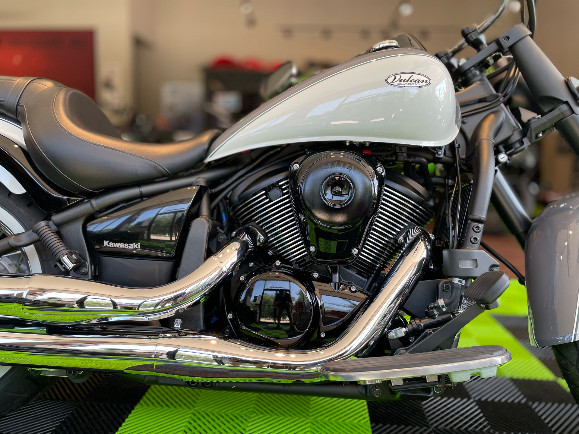 2024 Kawasaki Vulcan 900 Classic in Tyngsboro, Massachusetts - Photo 13