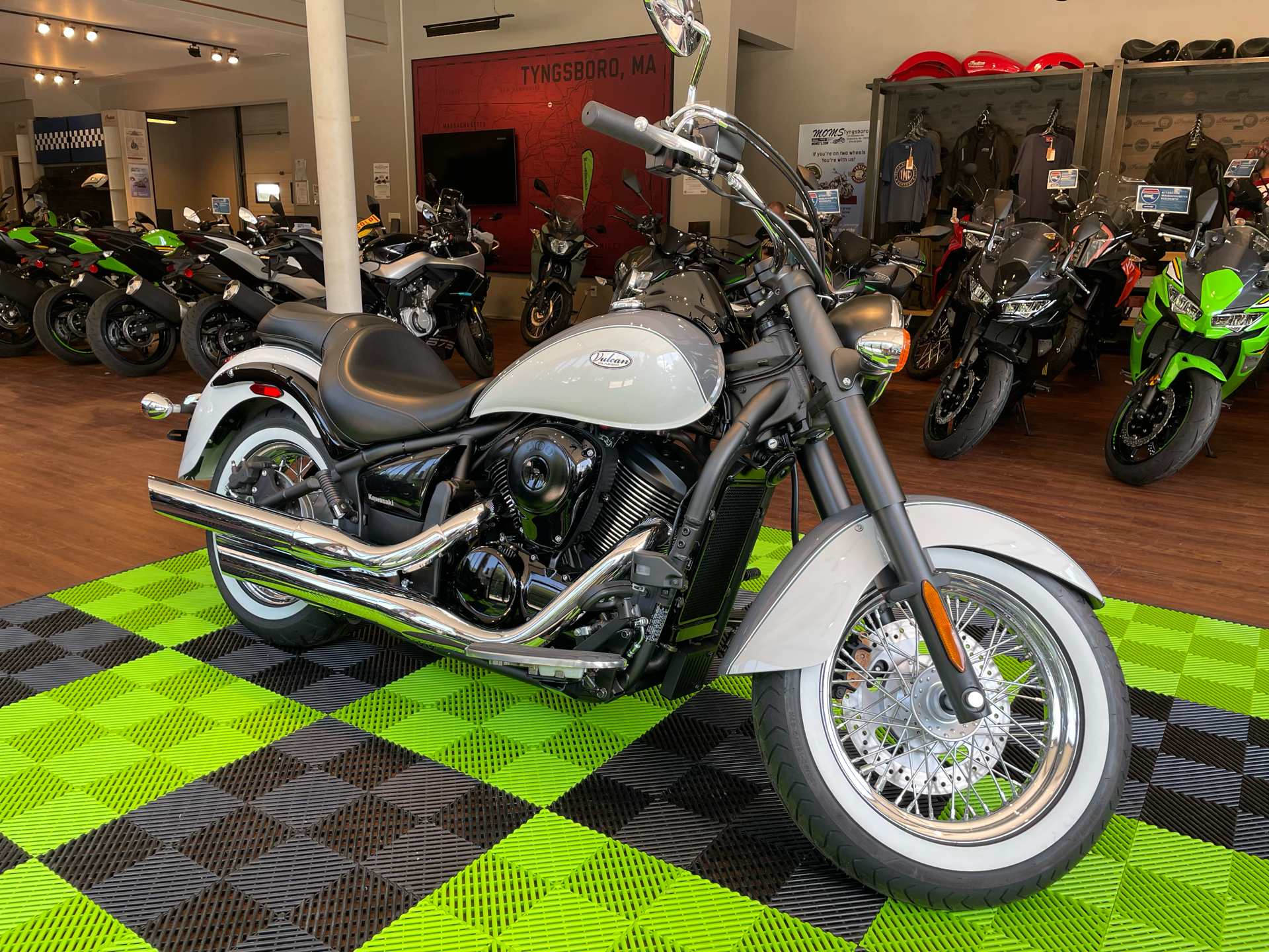 2024 Kawasaki Vulcan 900 Classic in Tyngsboro, Massachusetts - Photo 14