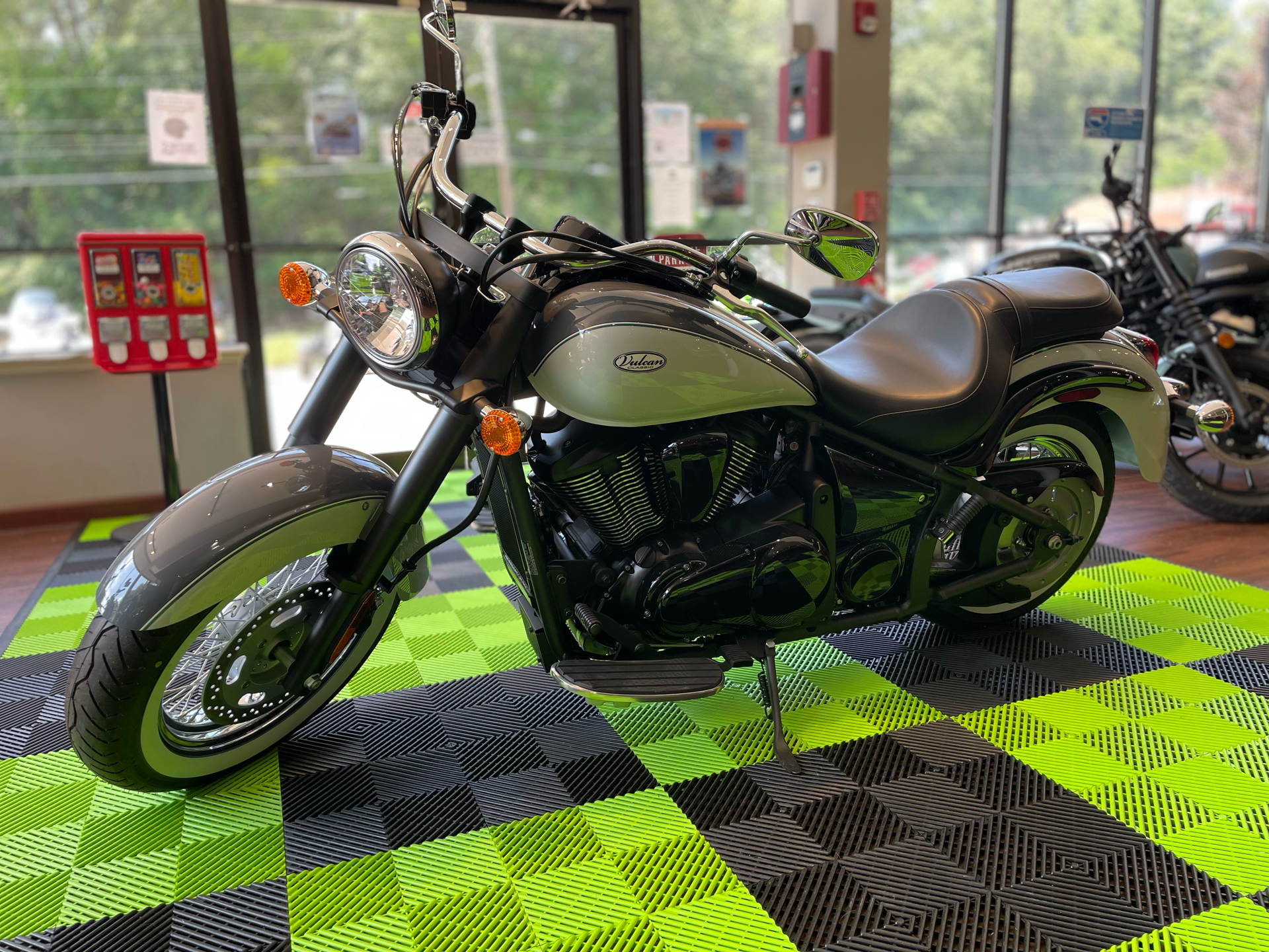 2024 Kawasaki Vulcan 900 Classic in Tyngsboro, Massachusetts - Photo 15