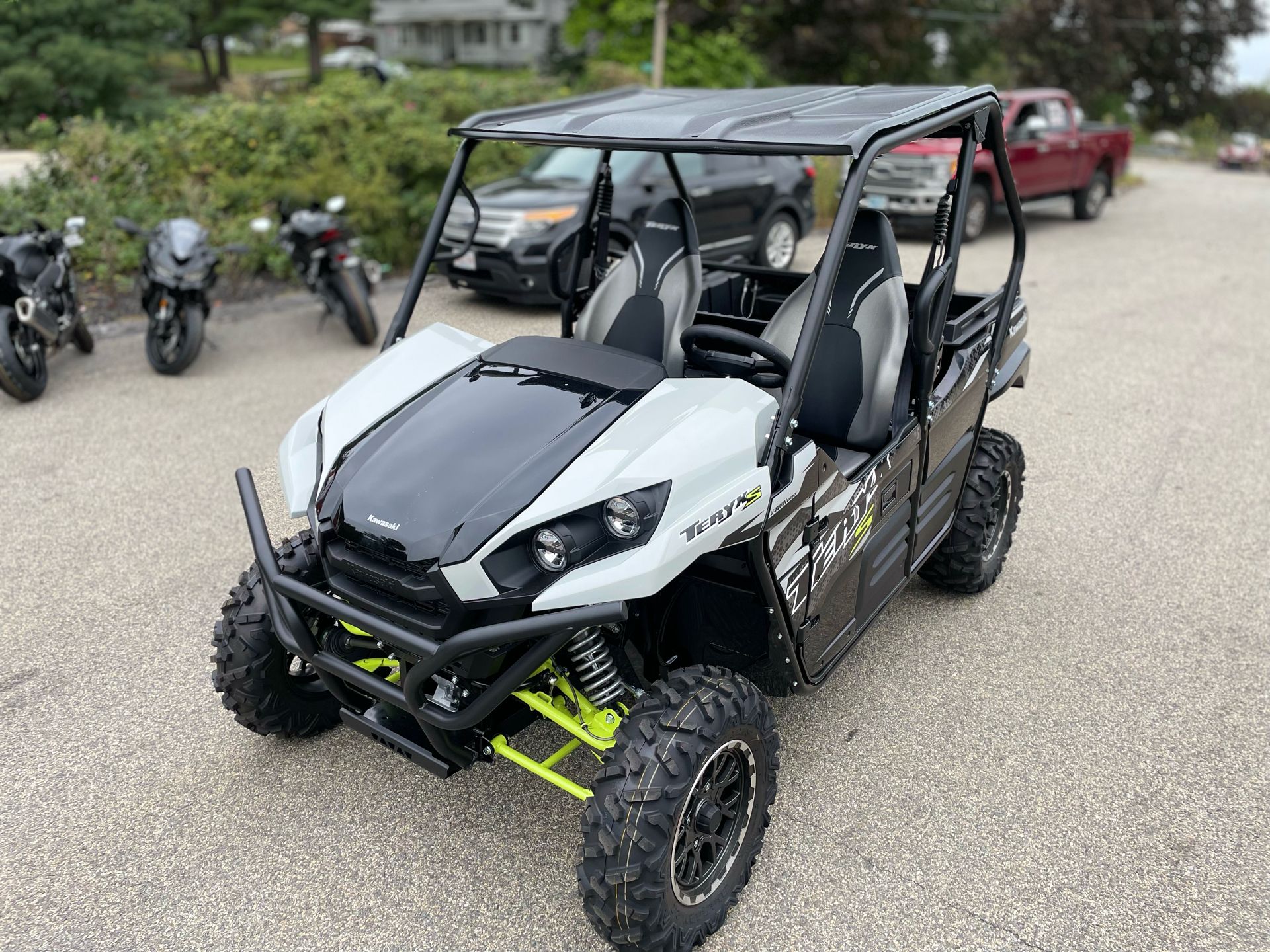 2025 Kawasaki Teryx S LE in Tyngsboro, Massachusetts - Photo 2
