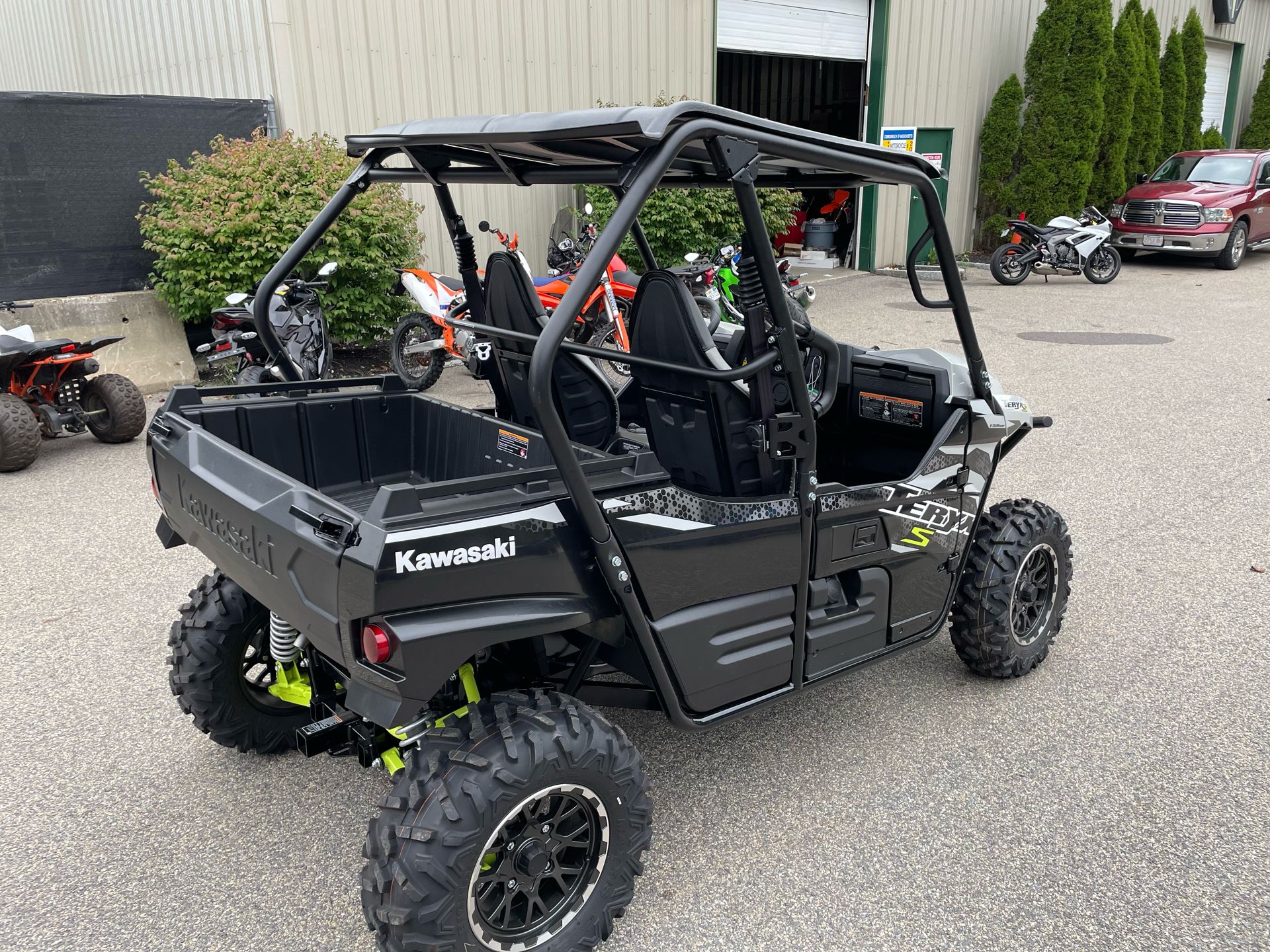 2025 Kawasaki Teryx S LE in Tyngsboro, Massachusetts - Photo 13
