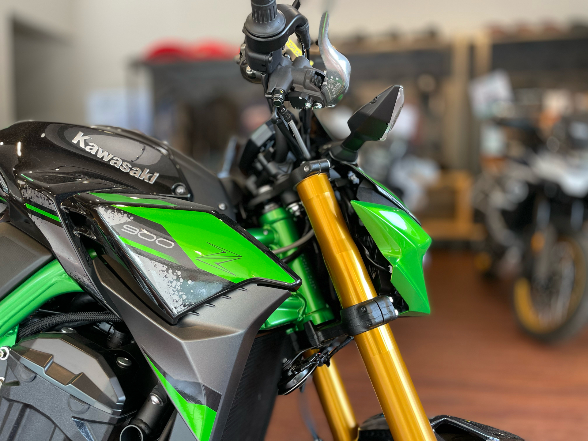 2024 Kawasaki Z900 SE ABS in Tyngsboro, Massachusetts - Photo 8