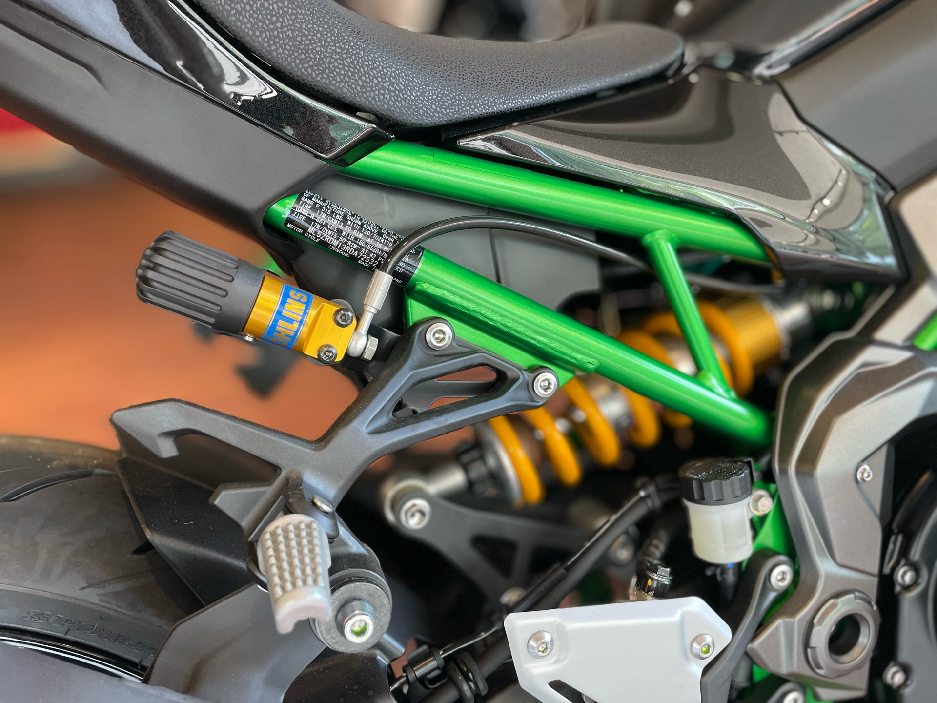2024 Kawasaki Z900 SE ABS in Tyngsboro, Massachusetts - Photo 9