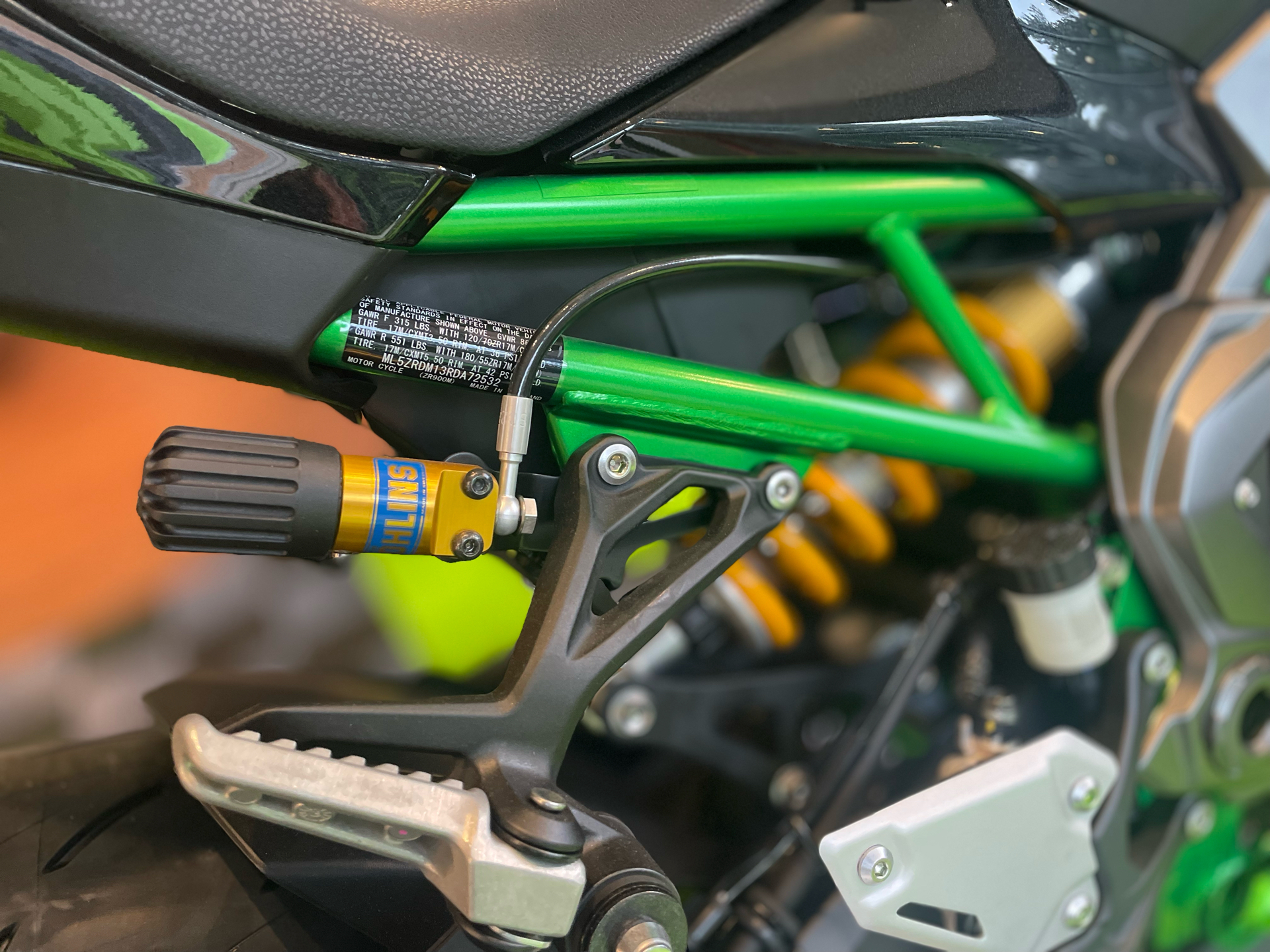 2024 Kawasaki Z900 SE ABS in Tyngsboro, Massachusetts - Photo 8