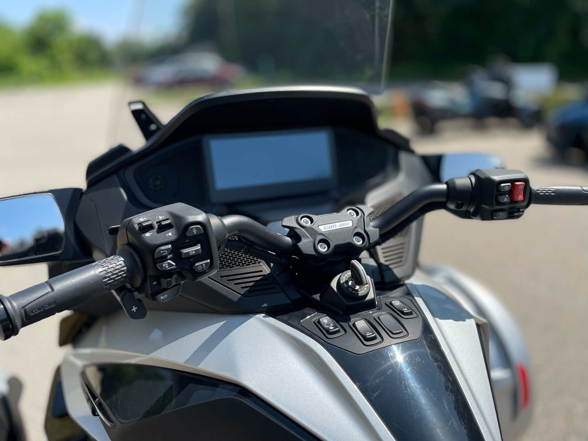 2024 Can-Am Spyder RT Limited in Tyngsboro, Massachusetts - Photo 15