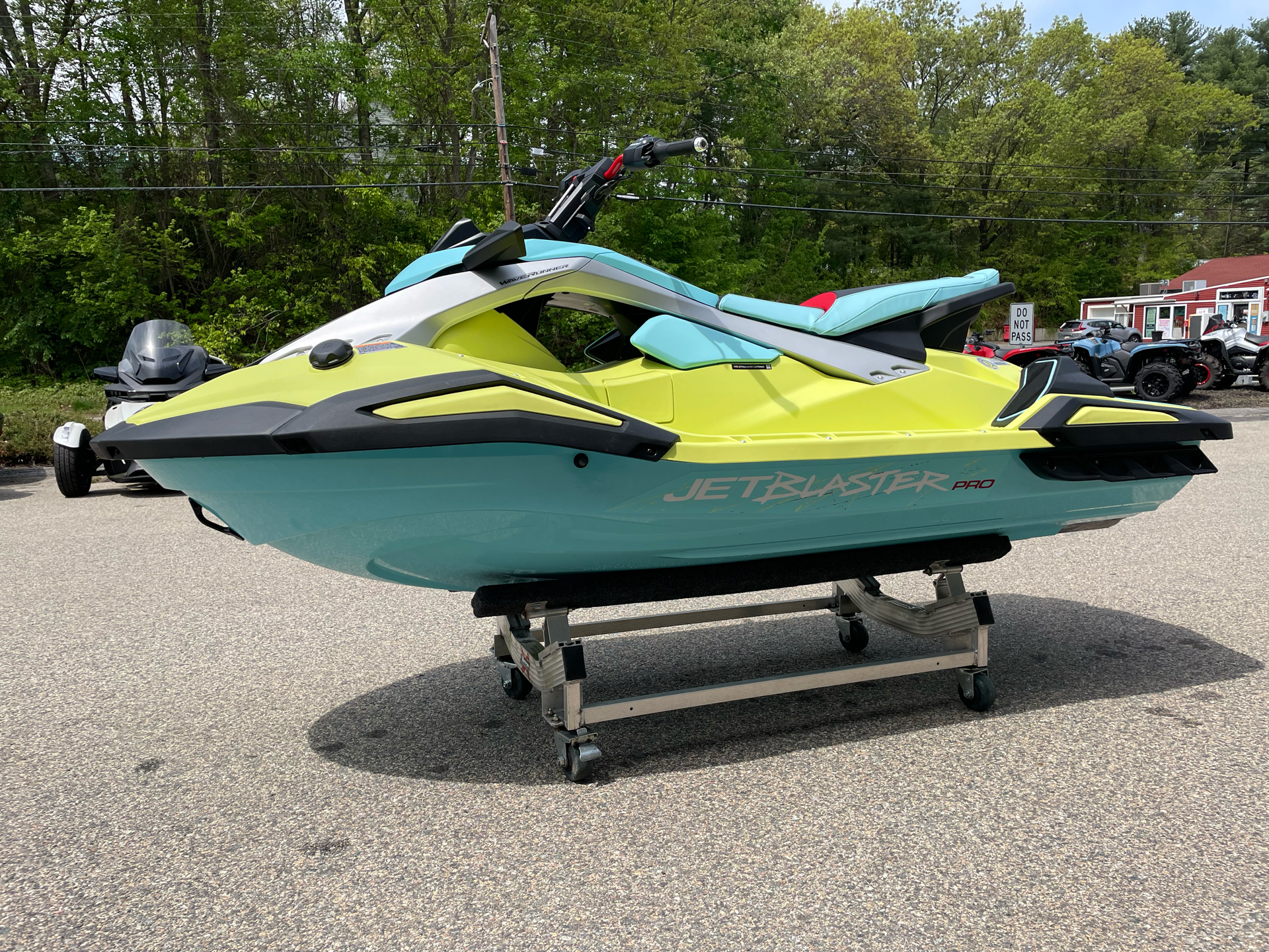 2025 Yamaha JetBlaster PRO 3-Up in Tyngsboro, Massachusetts - Photo 6