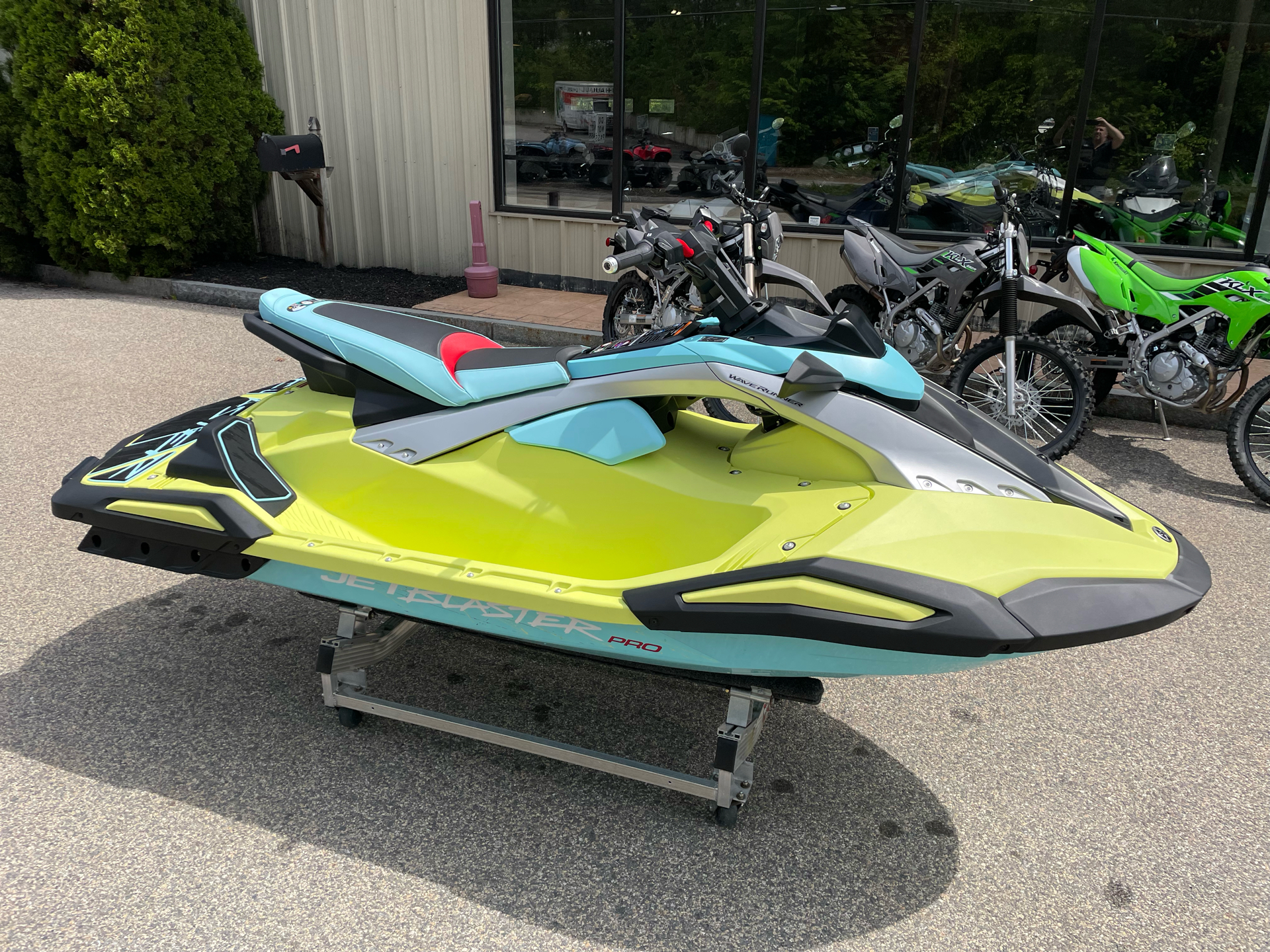 2025 Yamaha JetBlaster PRO 3-Up in Tyngsboro, Massachusetts - Photo 8