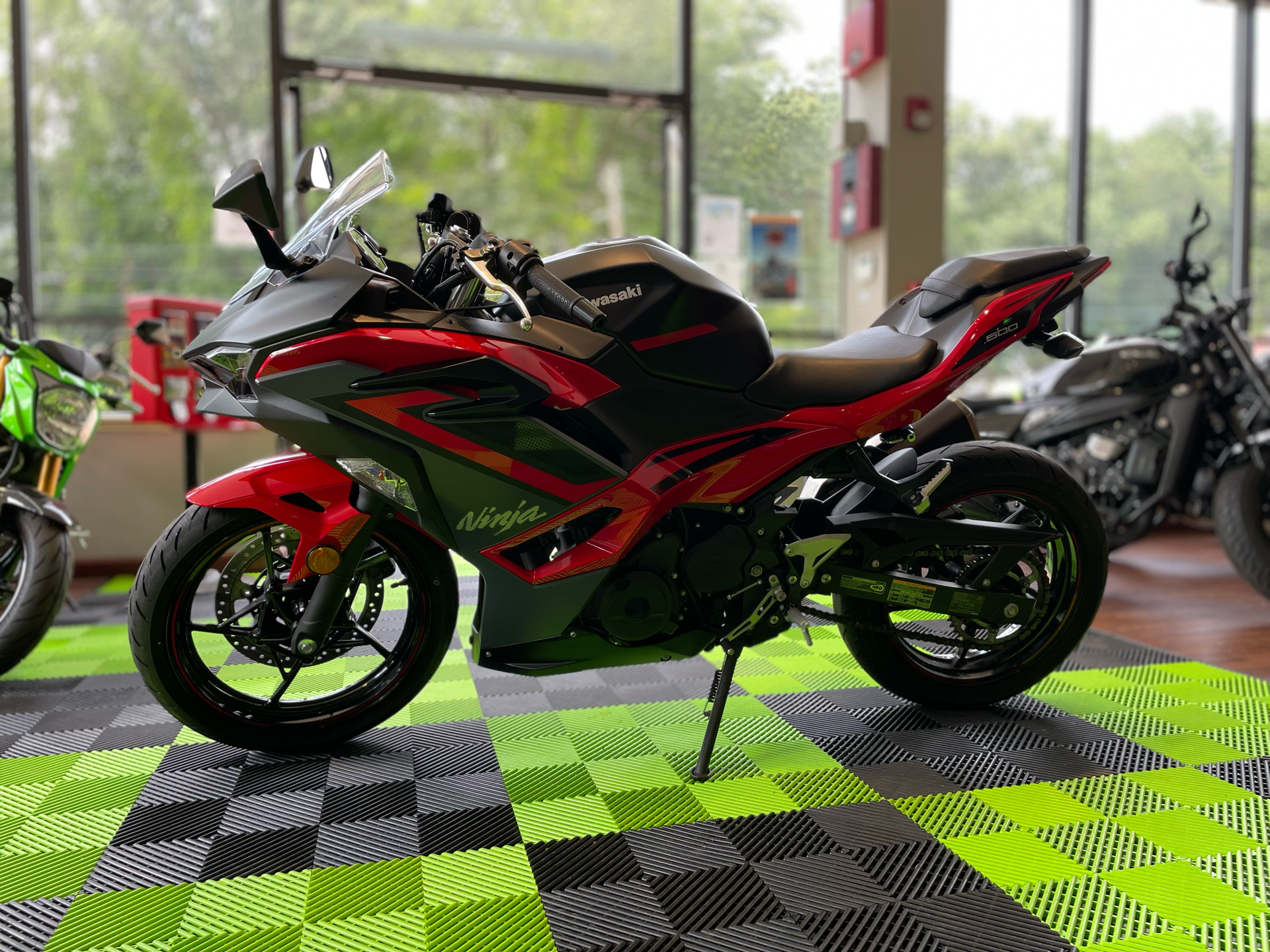 2024 Kawasaki Ninja 500 ABS in Tyngsboro, Massachusetts - Photo 2