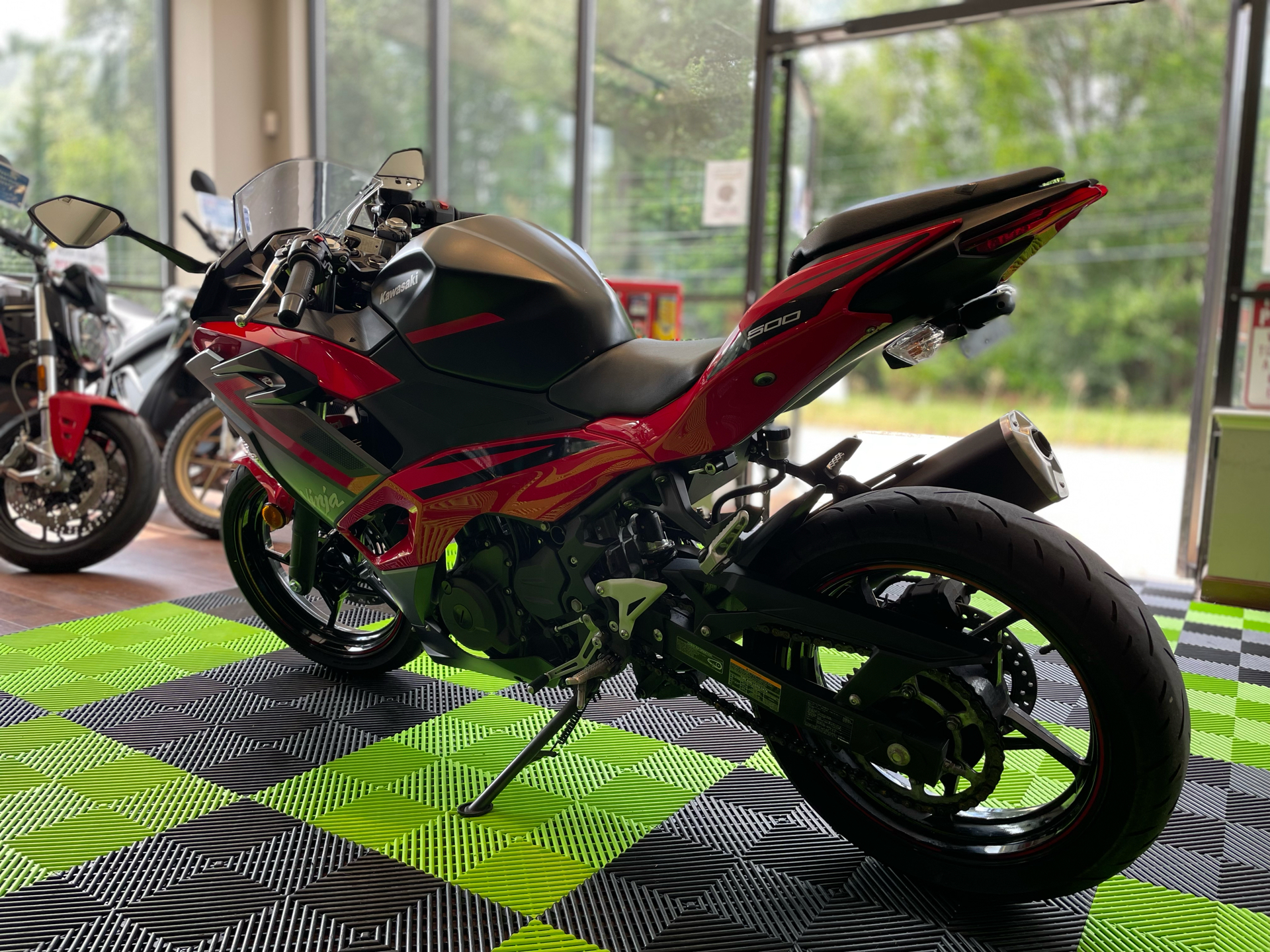 2024 Kawasaki Ninja 500 ABS in Tyngsboro, Massachusetts - Photo 7