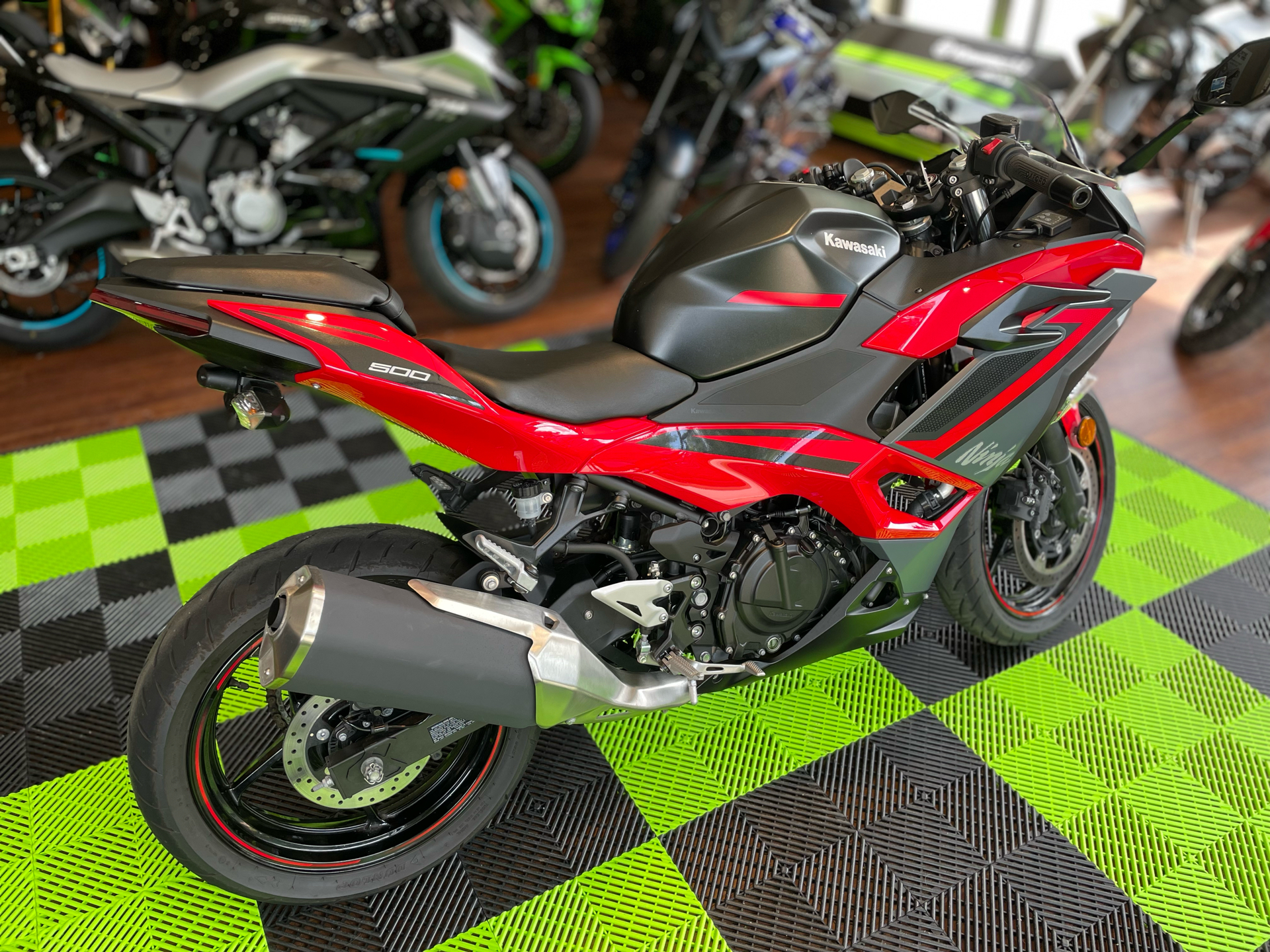 2024 Kawasaki Ninja 500 ABS in Tyngsboro, Massachusetts - Photo 8