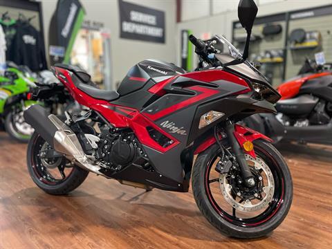 2025 Kawasaki Ninja 500 SE ABS in Tyngsboro, Massachusetts - Photo 15