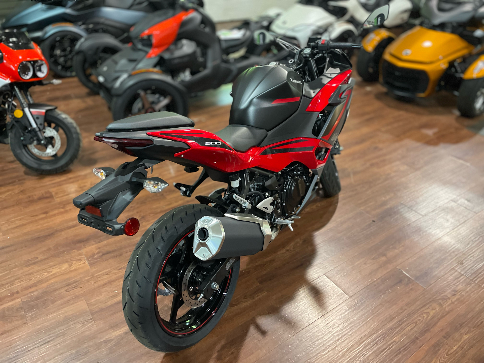 2025 Kawasaki Ninja 500 SE ABS in Tyngsboro, Massachusetts - Photo 18