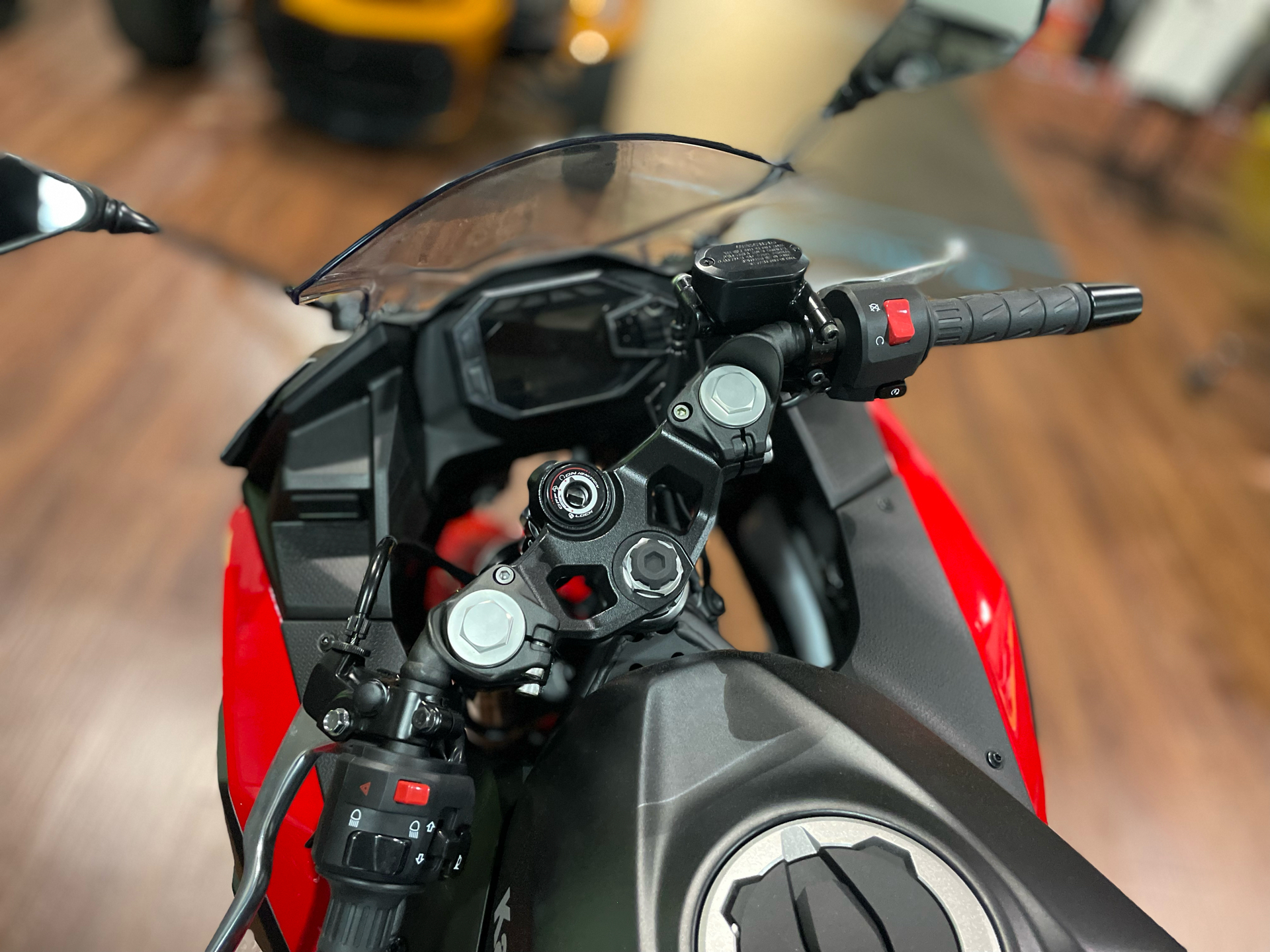 2025 Kawasaki Ninja 500 SE ABS in Tyngsboro, Massachusetts - Photo 20