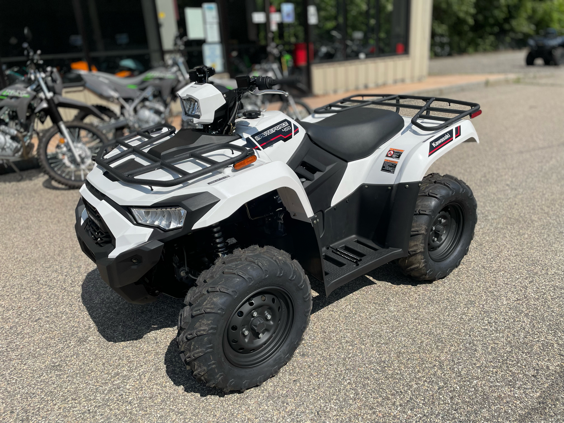 2025 Kawasaki Brute Force 450 4x4 in Tyngsboro, Massachusetts - Photo 12
