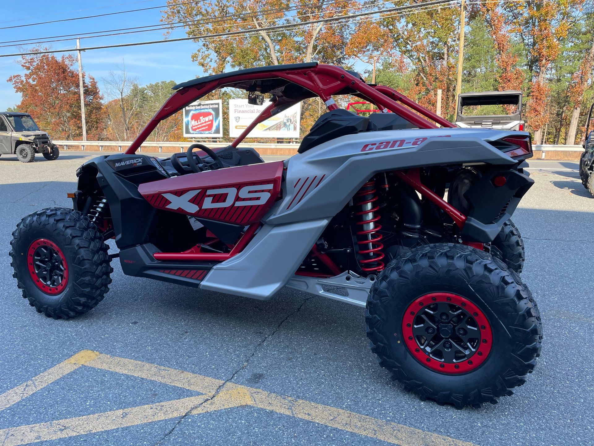 2025 Can-Am Maverick X3 X DS Turbo RR with Smart-Shox in Tyngsboro, Massachusetts - Photo 9