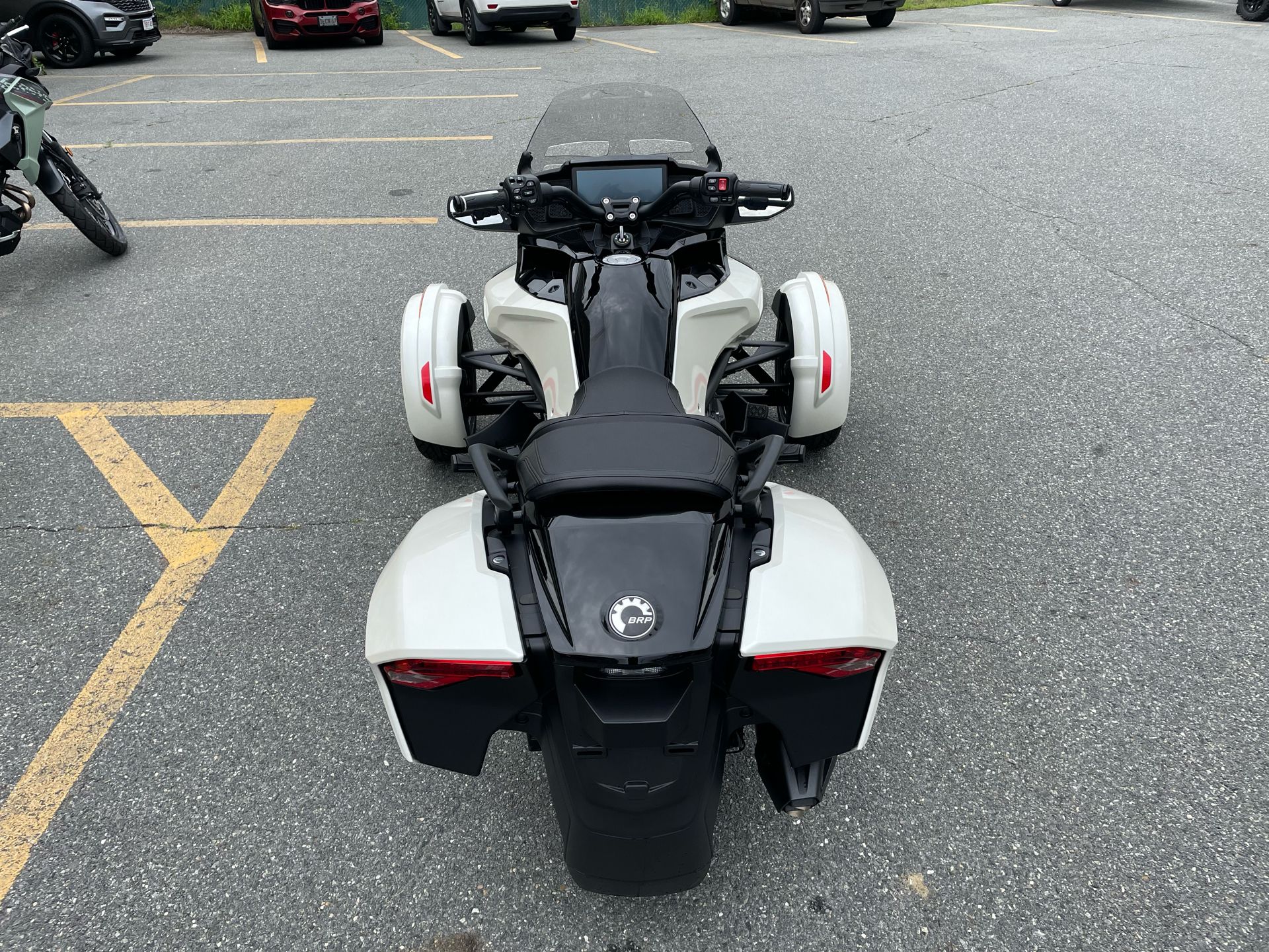 2024 Can-Am Spyder F3-T in Tyngsboro, Massachusetts - Photo 12