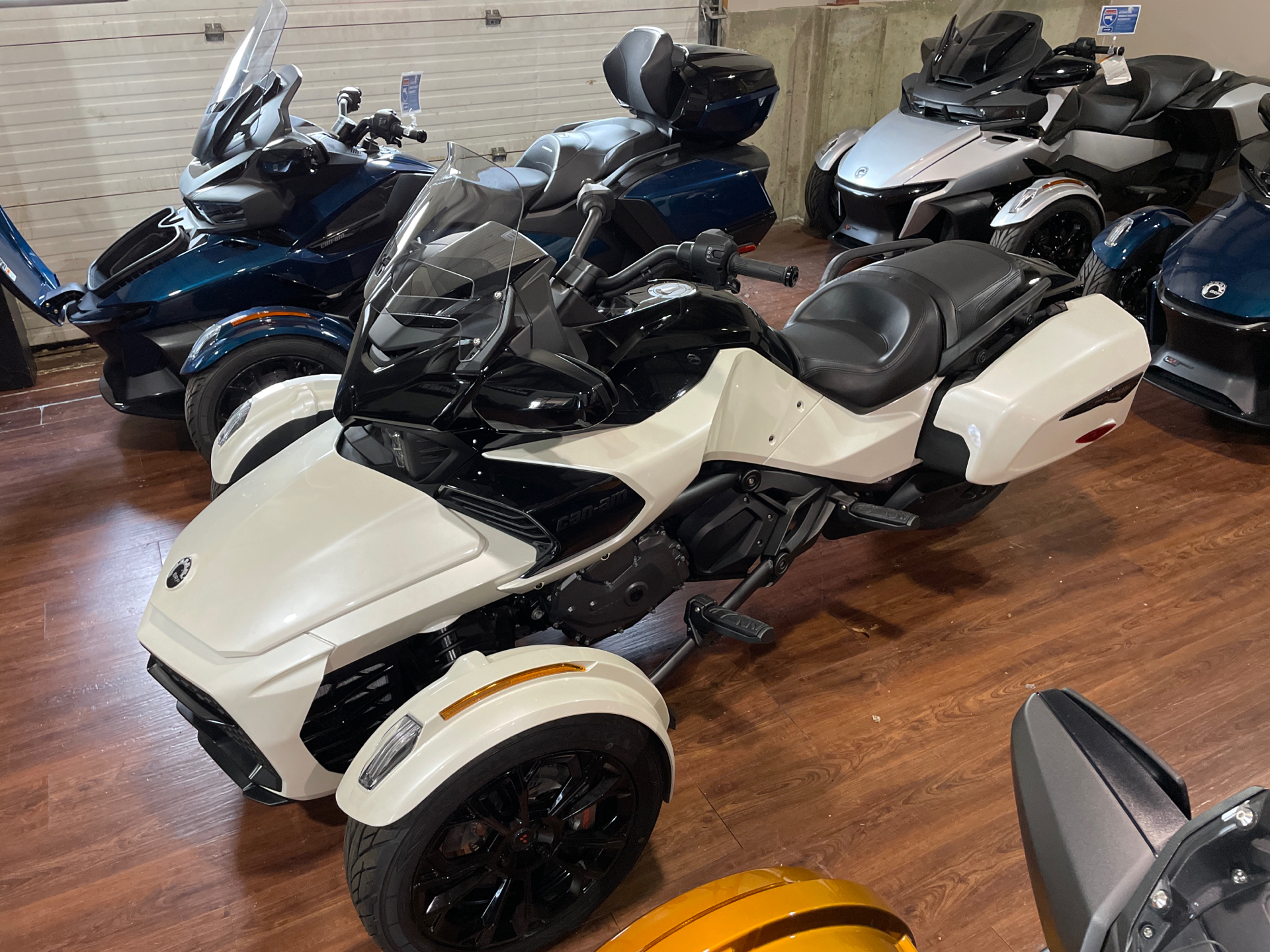 2024 Can-Am Spyder F3-T in Tyngsboro, Massachusetts - Photo 1