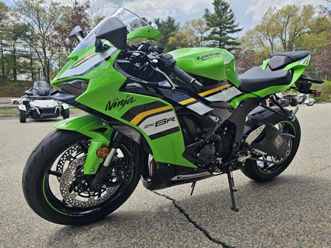 2025 Kawasaki Ninja ZX-6R KRT Edition ABS in Tyngsboro, Massachusetts - Photo 5
