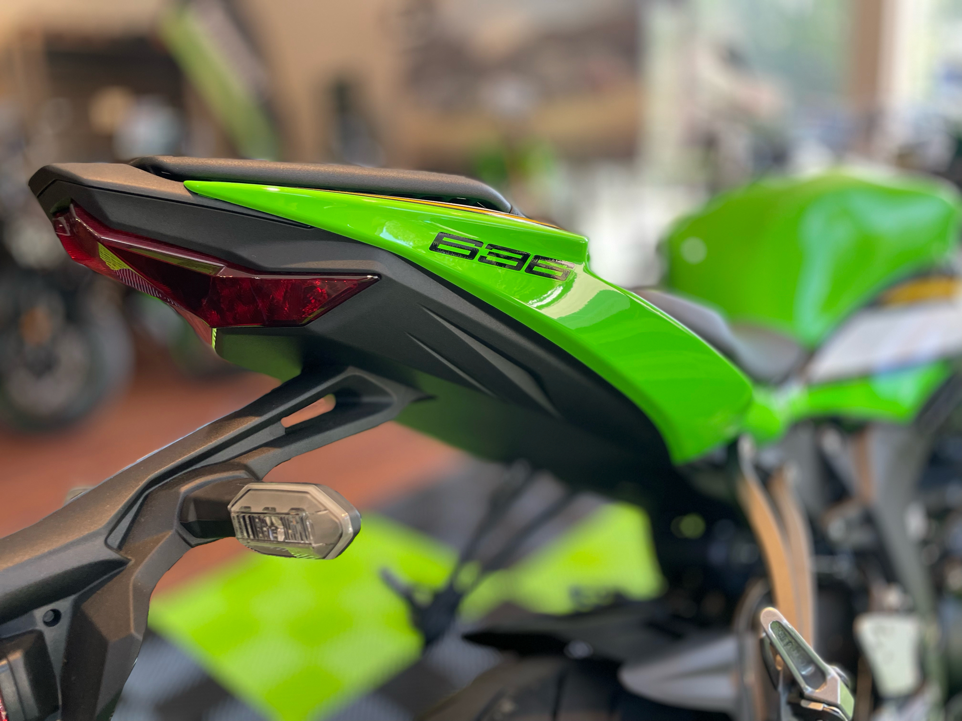 2025 Kawasaki Ninja ZX-6R KRT Edition ABS in Tyngsboro, Massachusetts - Photo 11