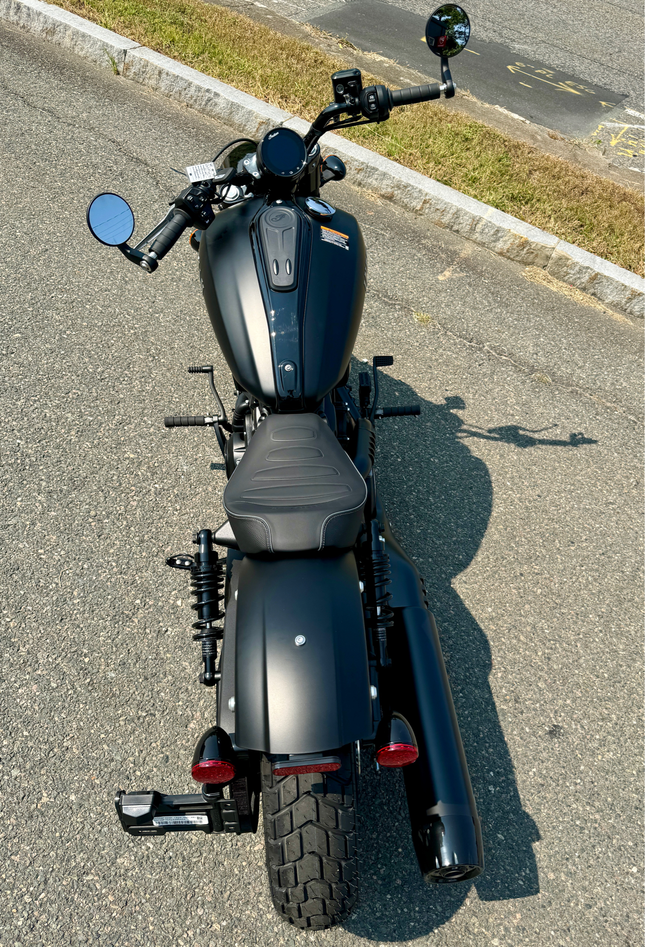 2025 Indian Motorcycle Scout® Bobber Limited +Tech in Tyngsboro, Massachusetts - Photo 6