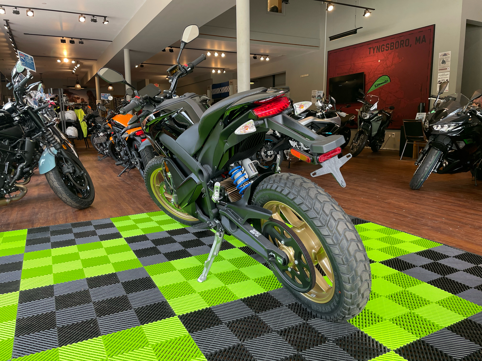 2023 Zero Motorcycles DSR ZF14.4 in Tyngsboro, Massachusetts - Photo 4