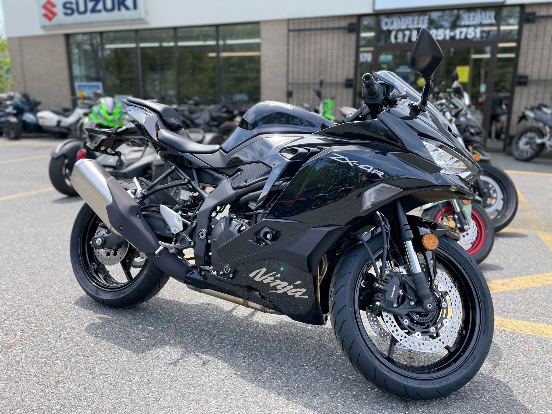2024 Kawasaki Ninja ZX-4R ABS in Tyngsboro, Massachusetts - Photo 17