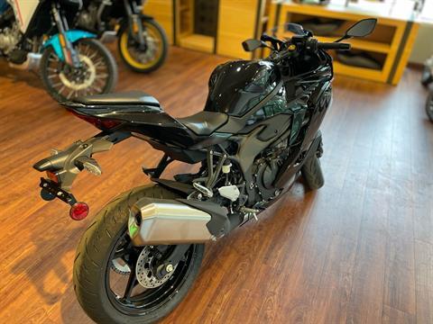 2024 Kawasaki Ninja ZX-4R ABS in Tyngsboro, Massachusetts - Photo 7