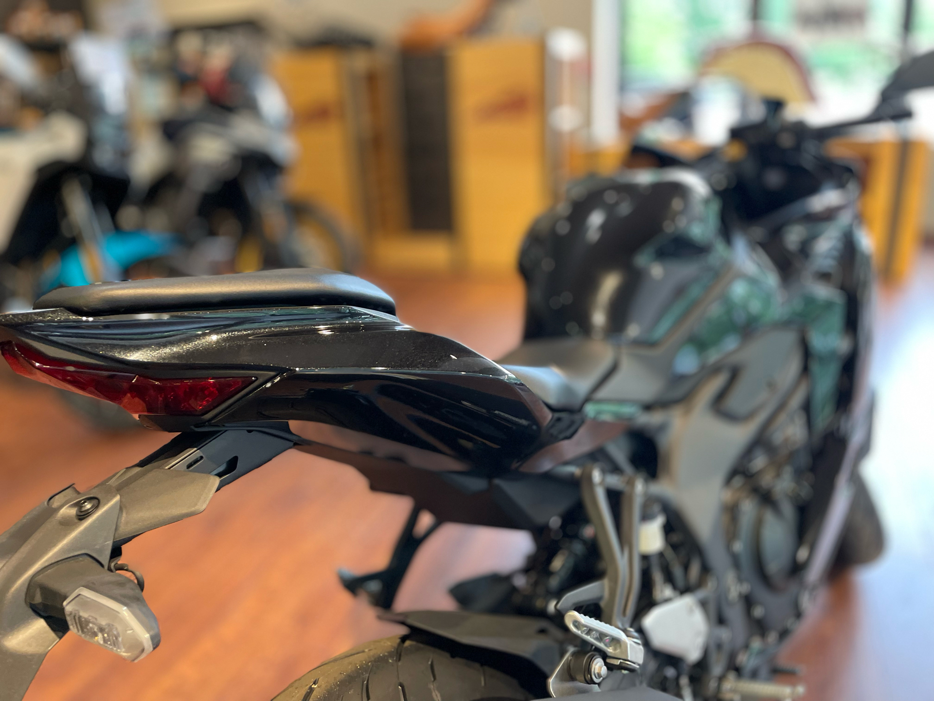 2024 Kawasaki Ninja ZX-4R ABS in Tyngsboro, Massachusetts - Photo 8