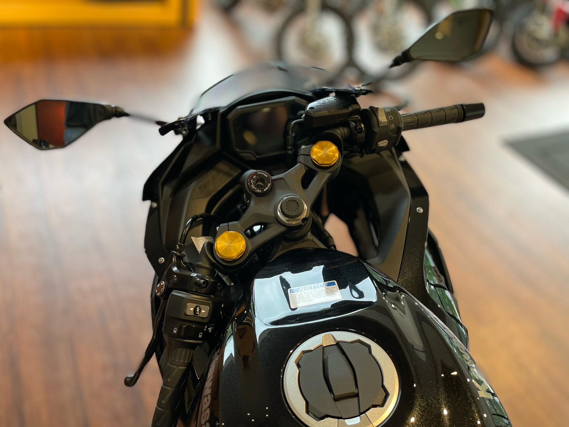 2024 Kawasaki Ninja ZX-4R ABS in Tyngsboro, Massachusetts - Photo 9