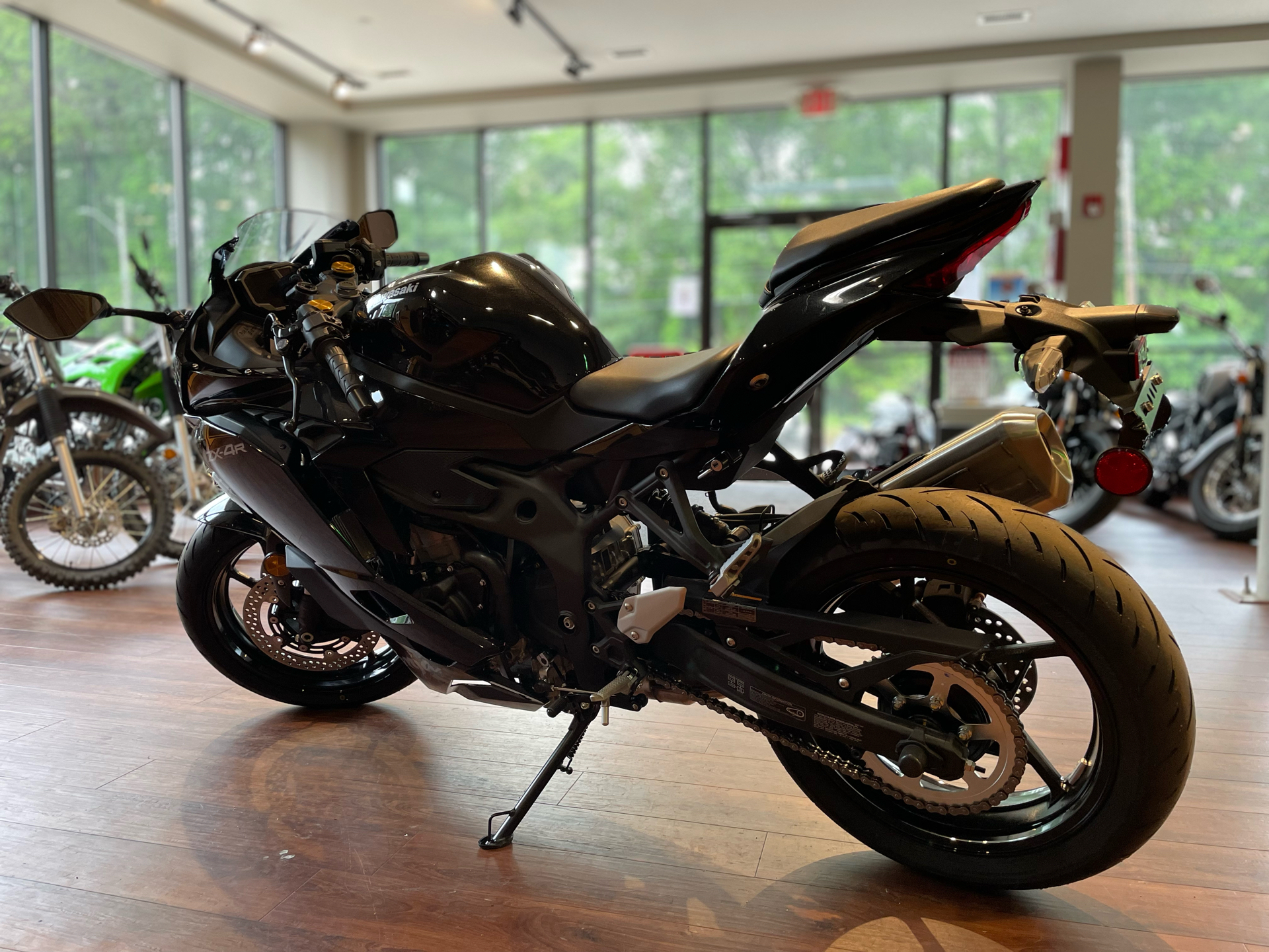 2024 Kawasaki Ninja ZX-4R ABS in Tyngsboro, Massachusetts - Photo 29