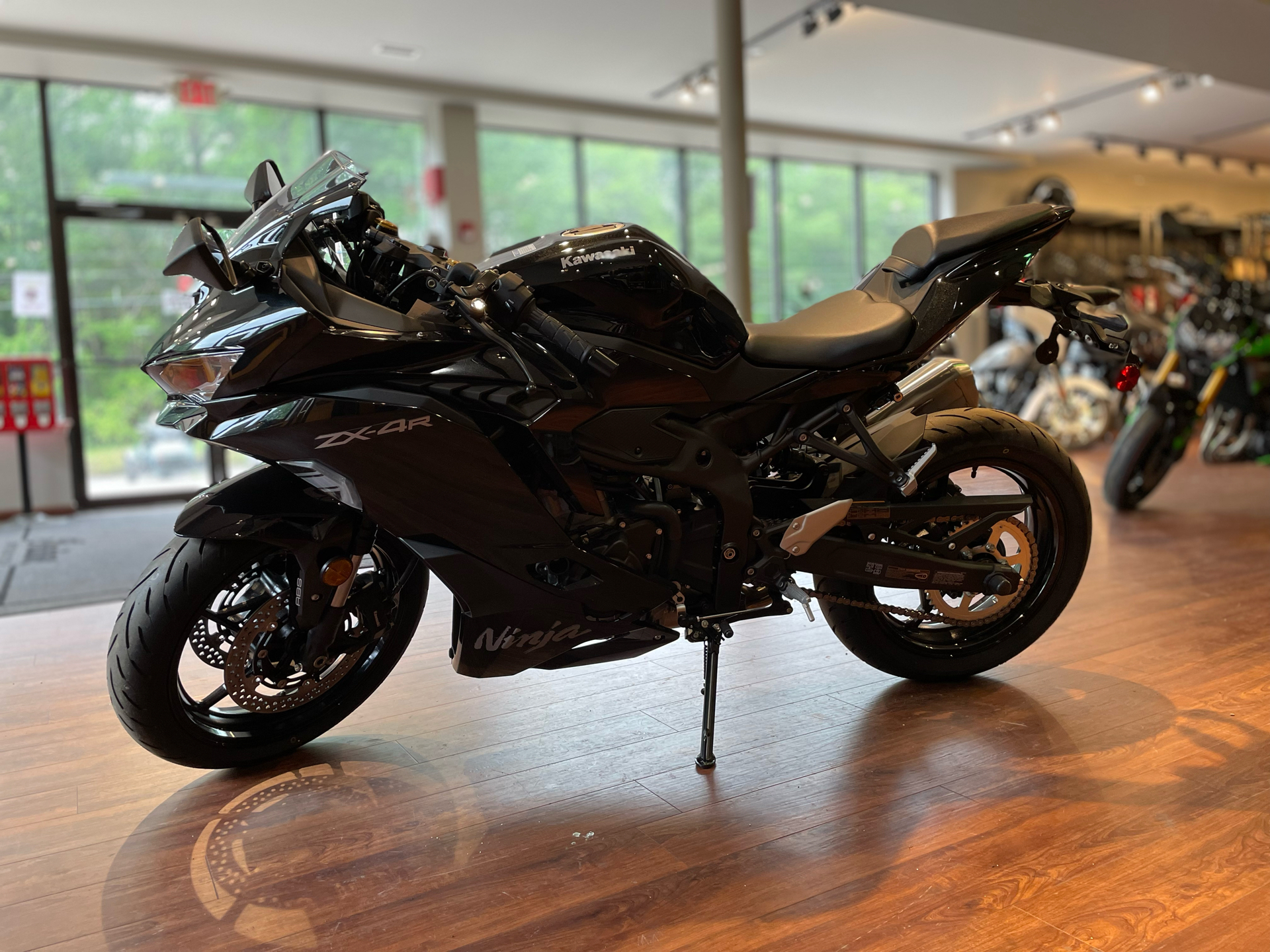 2024 Kawasaki Ninja ZX-4R ABS in Tyngsboro, Massachusetts - Photo 30