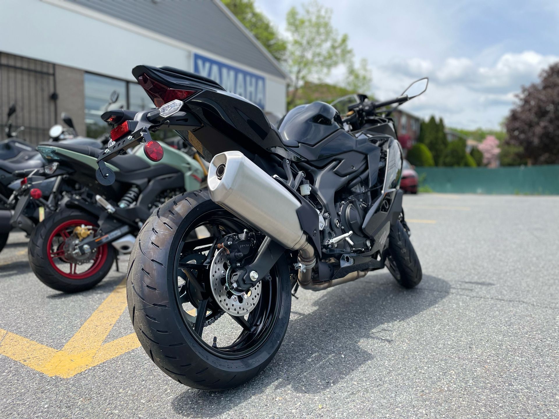 2024 Kawasaki Ninja ZX-4R ABS in Tyngsboro, Massachusetts - Photo 10