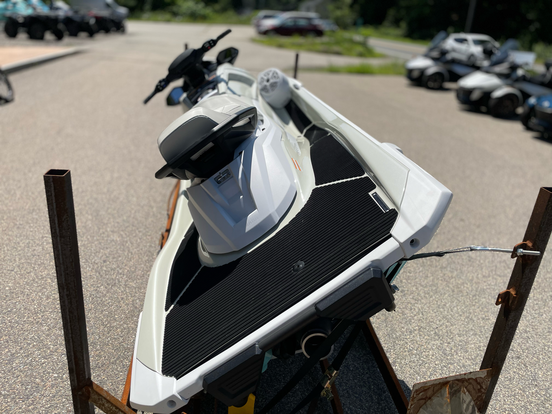 2025 Yamaha VX Cruiser HO with Audio in Tyngsboro, Massachusetts - Photo 8