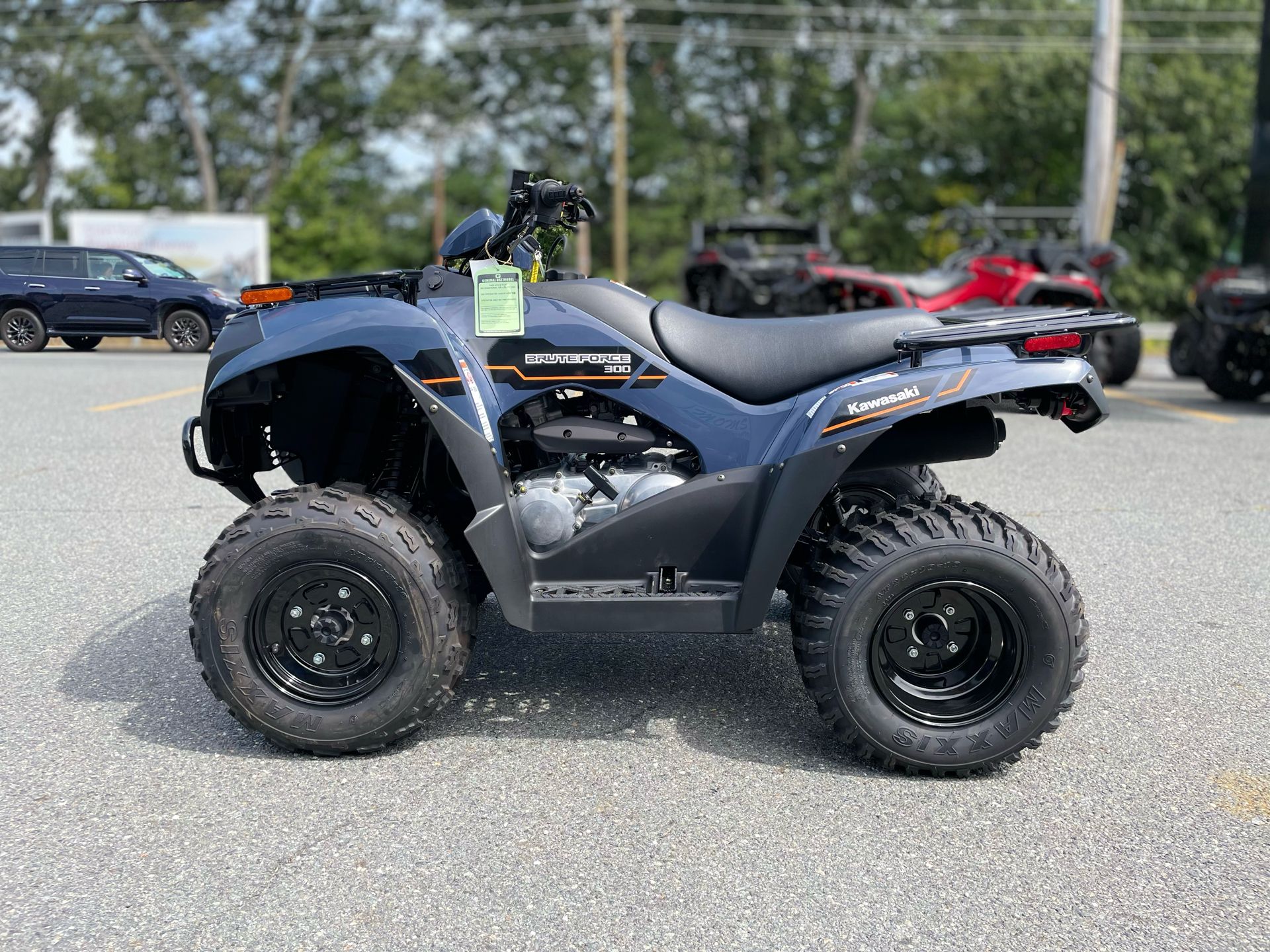 2025 Kawasaki Brute Force 300 in Tyngsboro, Massachusetts - Photo 6