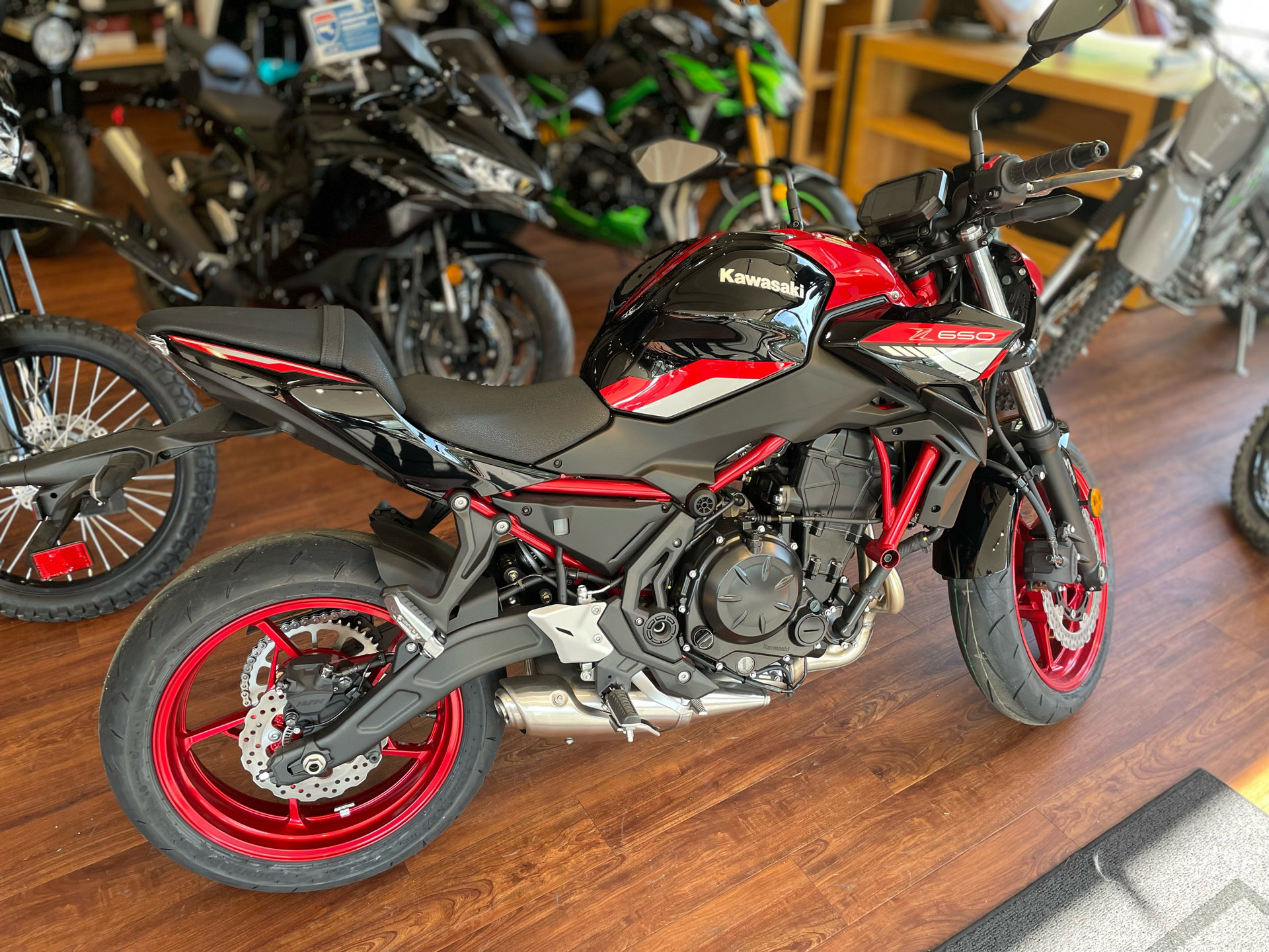 2024 Kawasaki Z650 ABS in Tyngsboro, Massachusetts - Photo 6