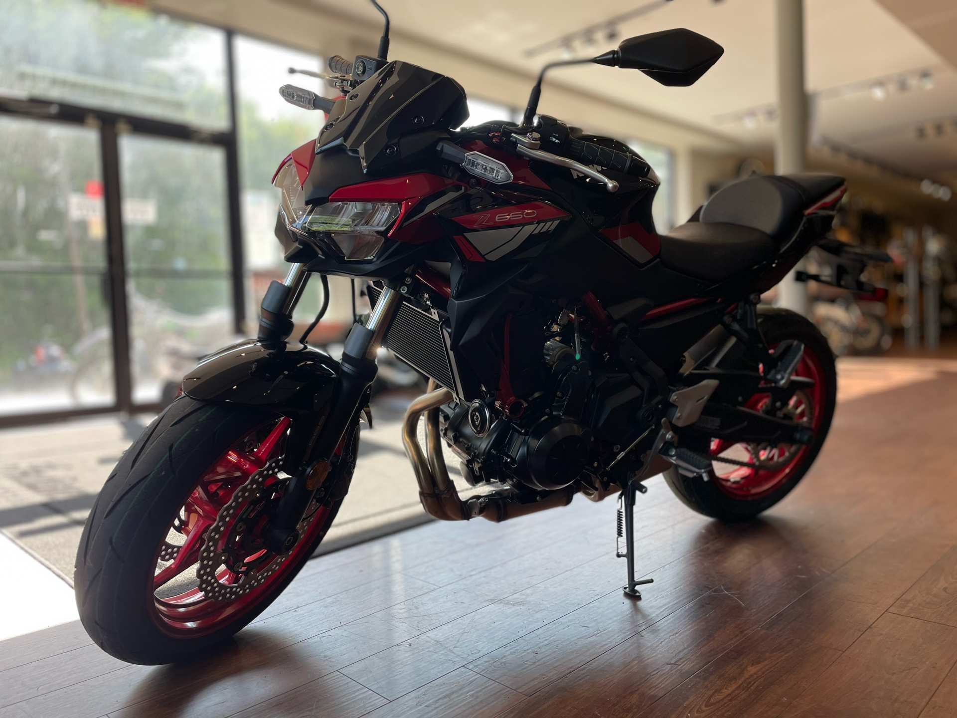 2024 Kawasaki Z650 ABS in Tyngsboro, Massachusetts - Photo 7