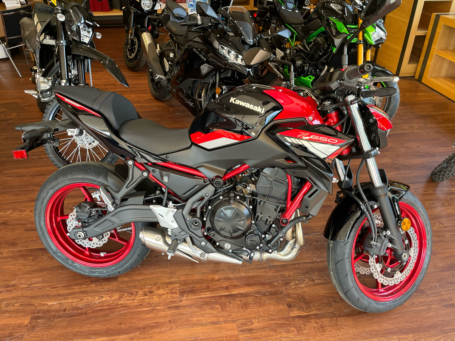 2024 Kawasaki Z650 ABS in Tyngsboro, Massachusetts - Photo 11
